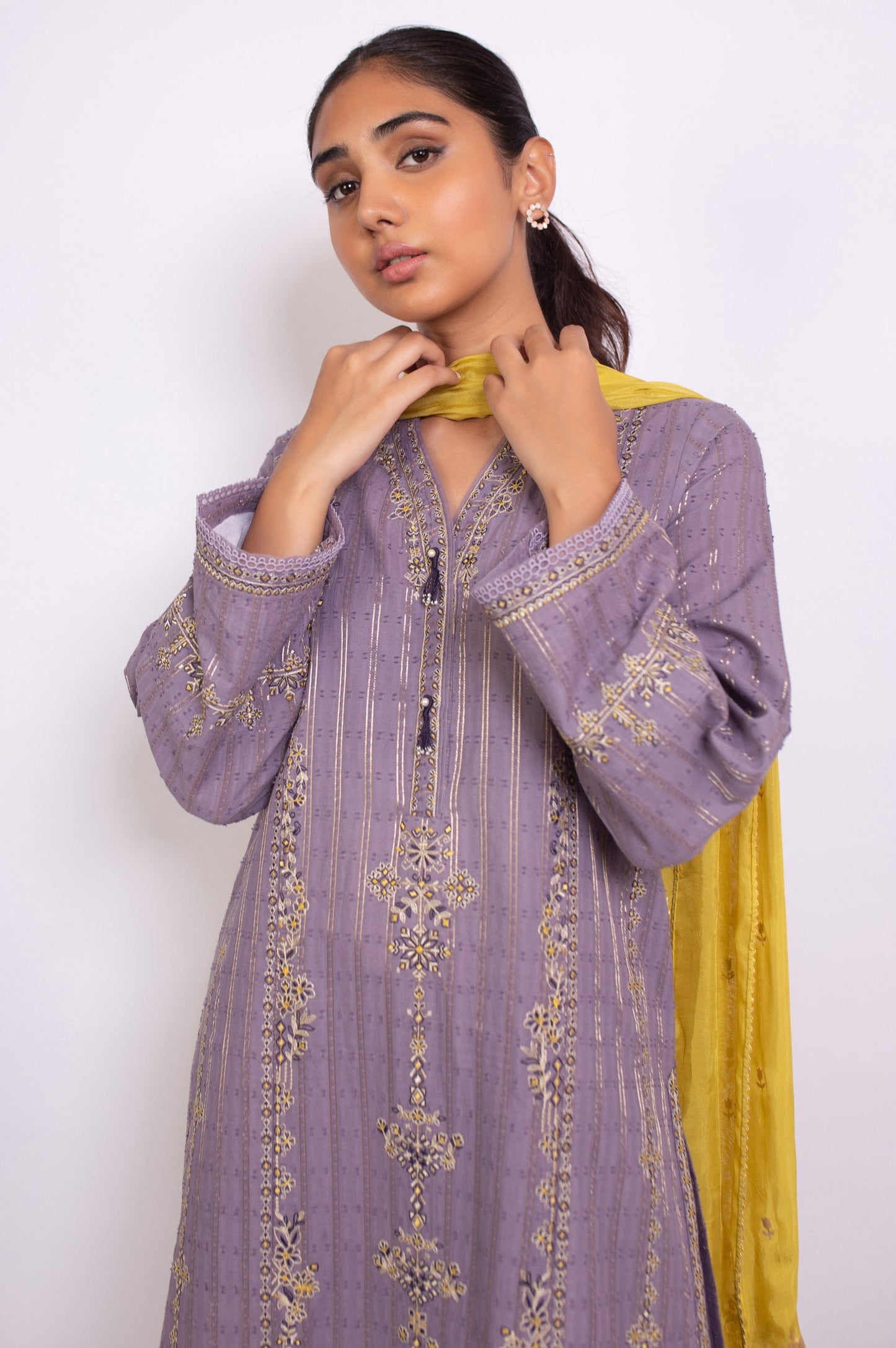 Unstitched 3 Piece Embroidered Maysuri Jacquard Suit