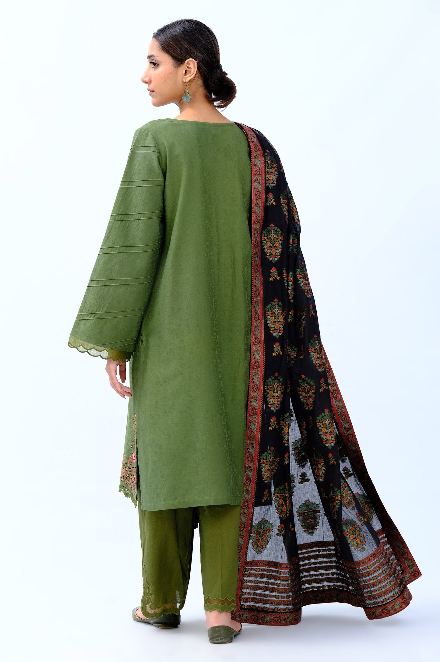 Unstitched 3 Piece Embroidered Satin Jacquard Suit