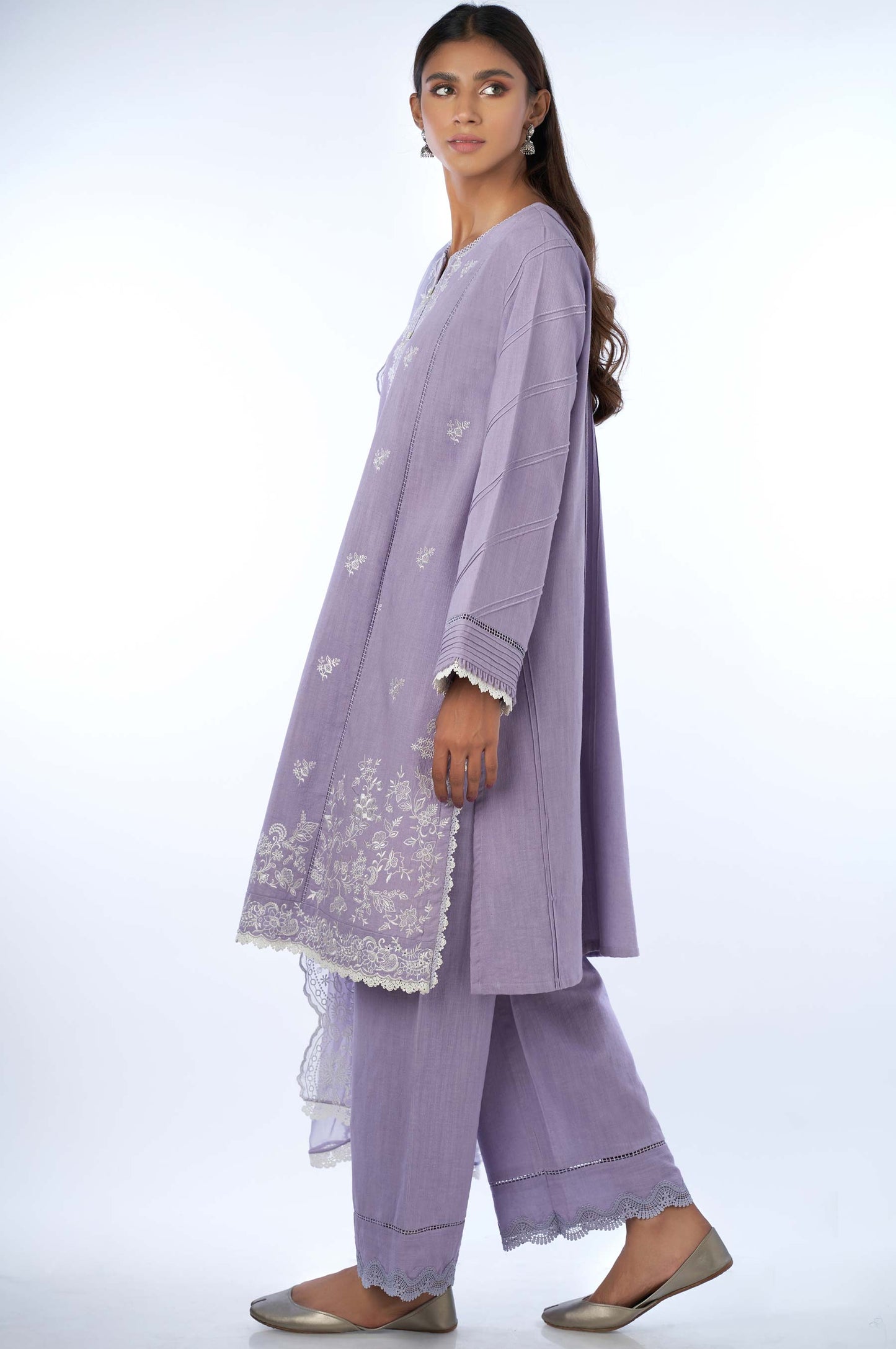 Unstitched 3 Piece Embroidered Karandi Suit