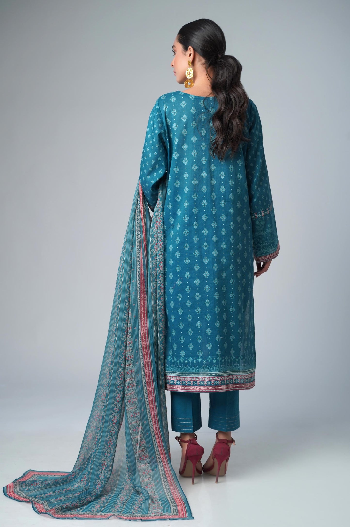 Unstitched 3 Piece Printed Lawn