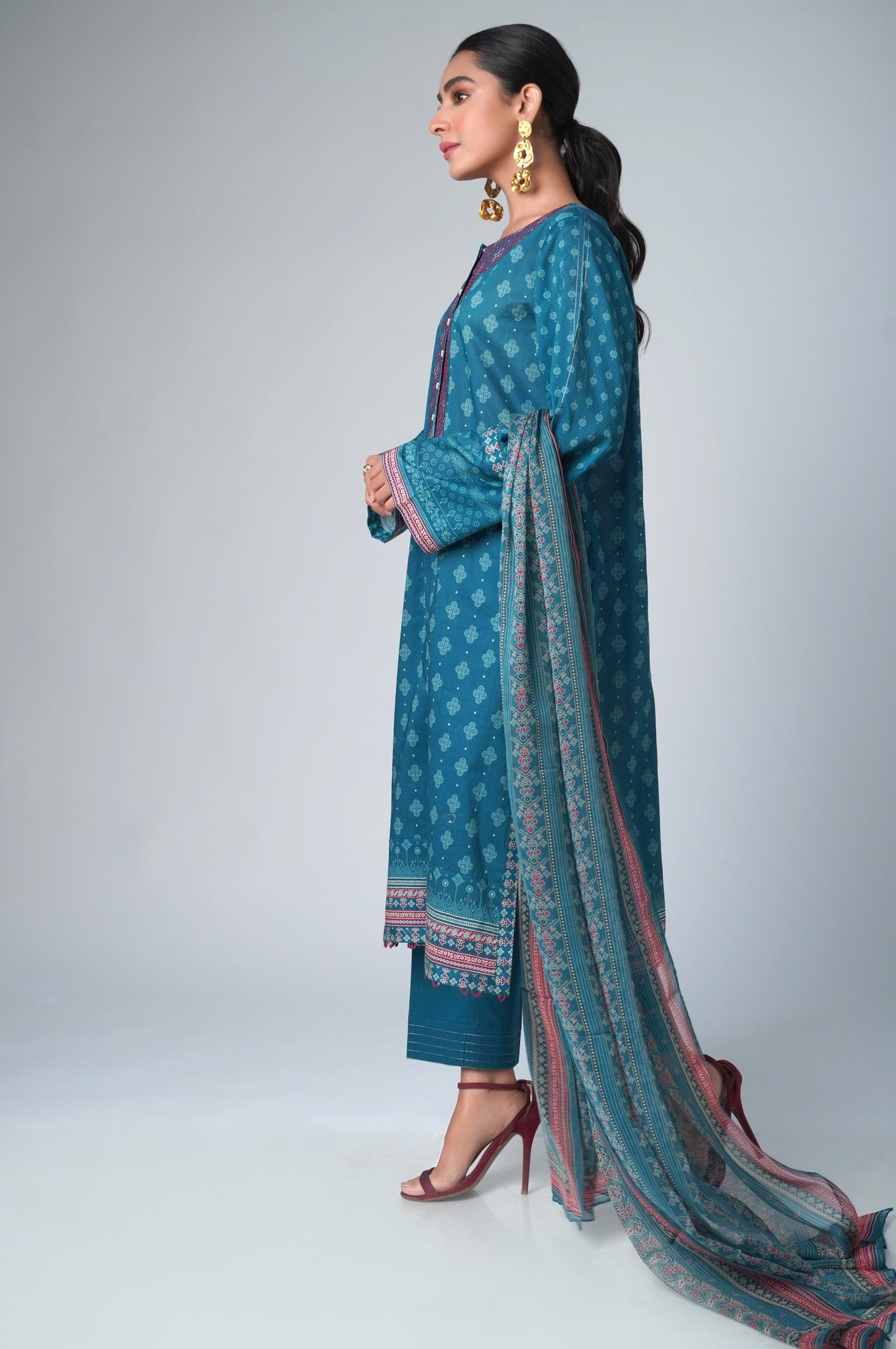 Unstitched 3 Piece Printed Lawn