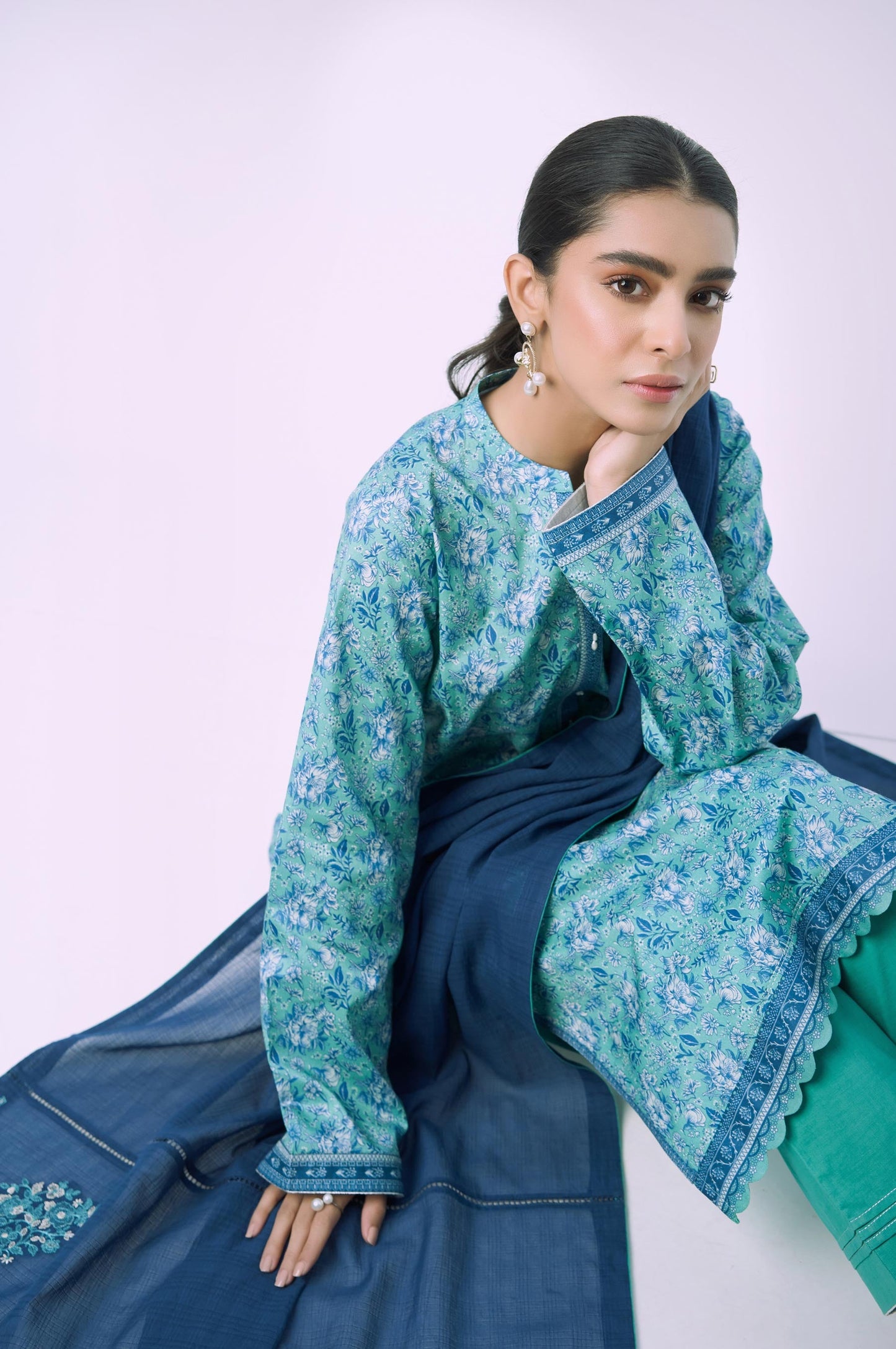 Unstitched 3 Piece Printed Lawn