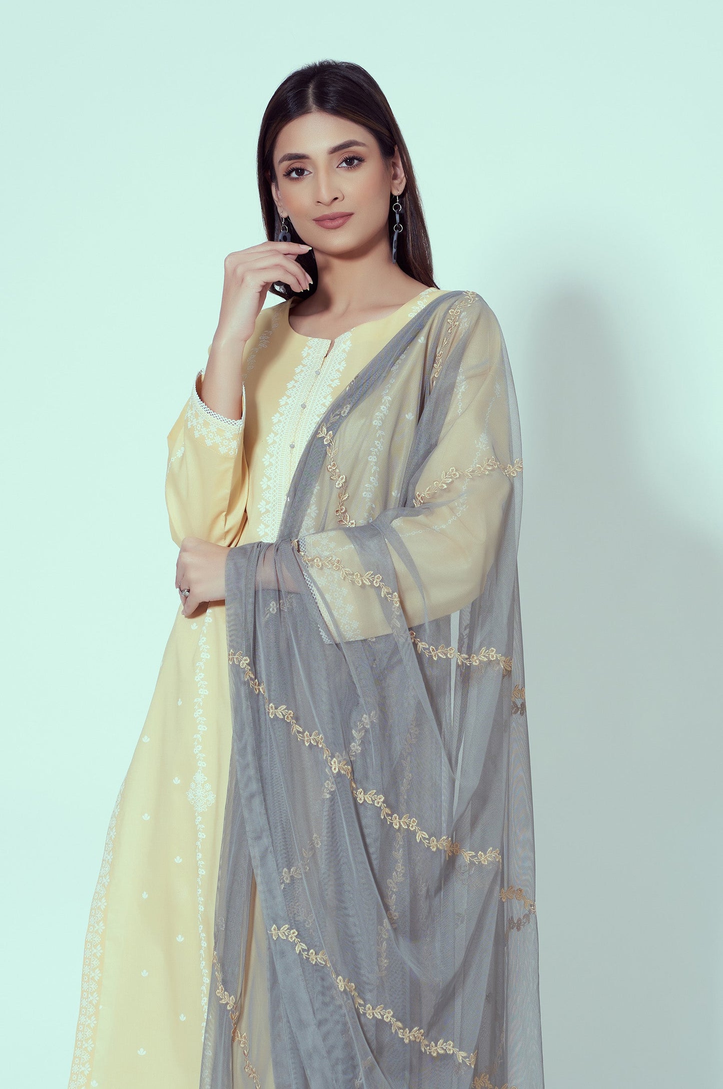 Unstitched 3 Piece Puff Printed Lawn Suit