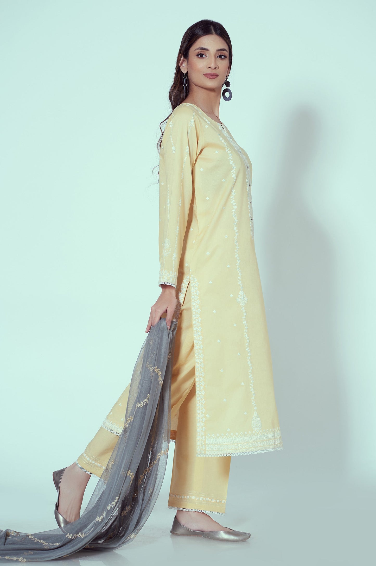 Unstitched 3 Piece Puff Printed Lawn Suit