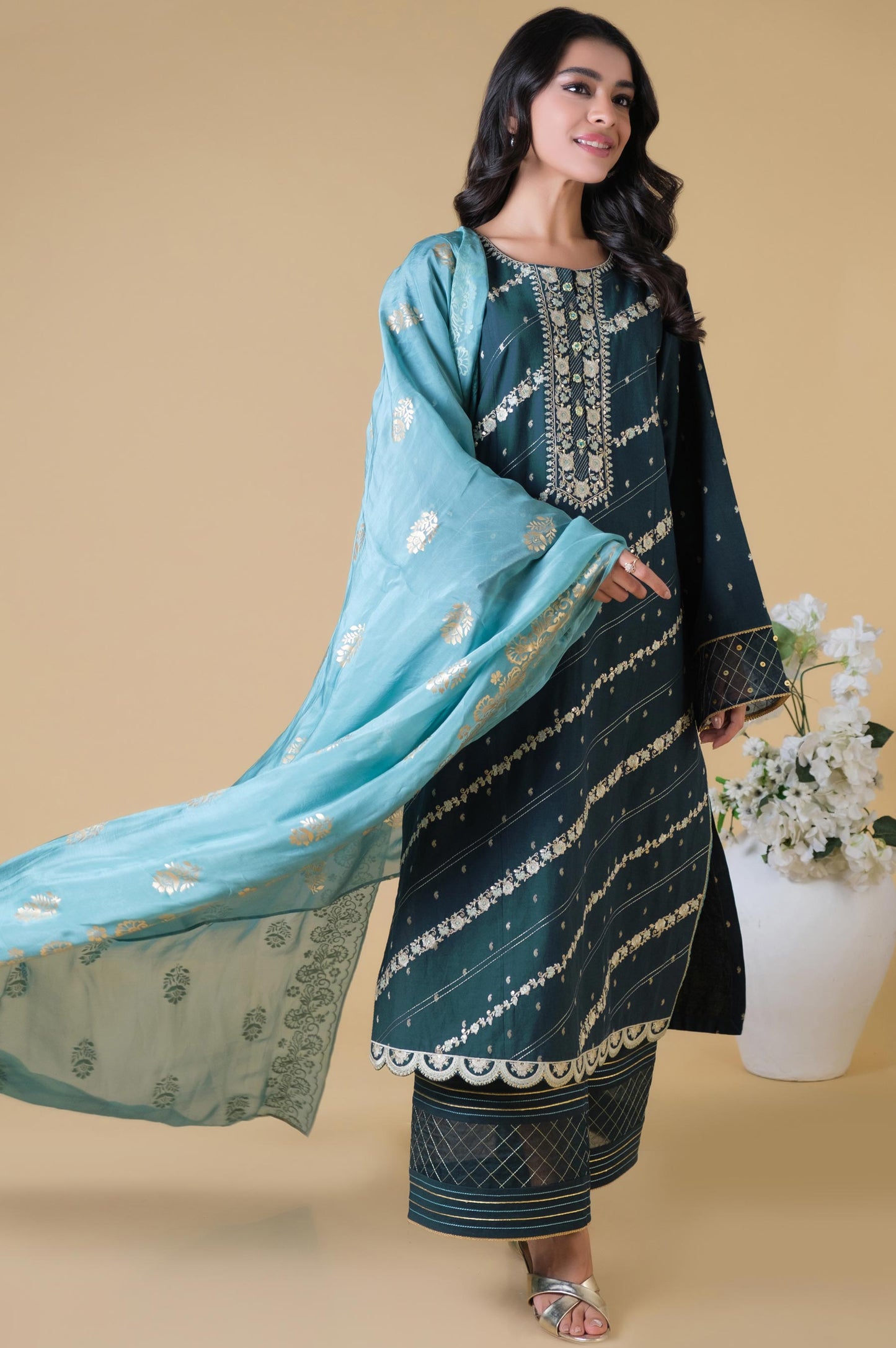 Unstitched 3 Piece Embroidered Mysuri Jacquard Suit