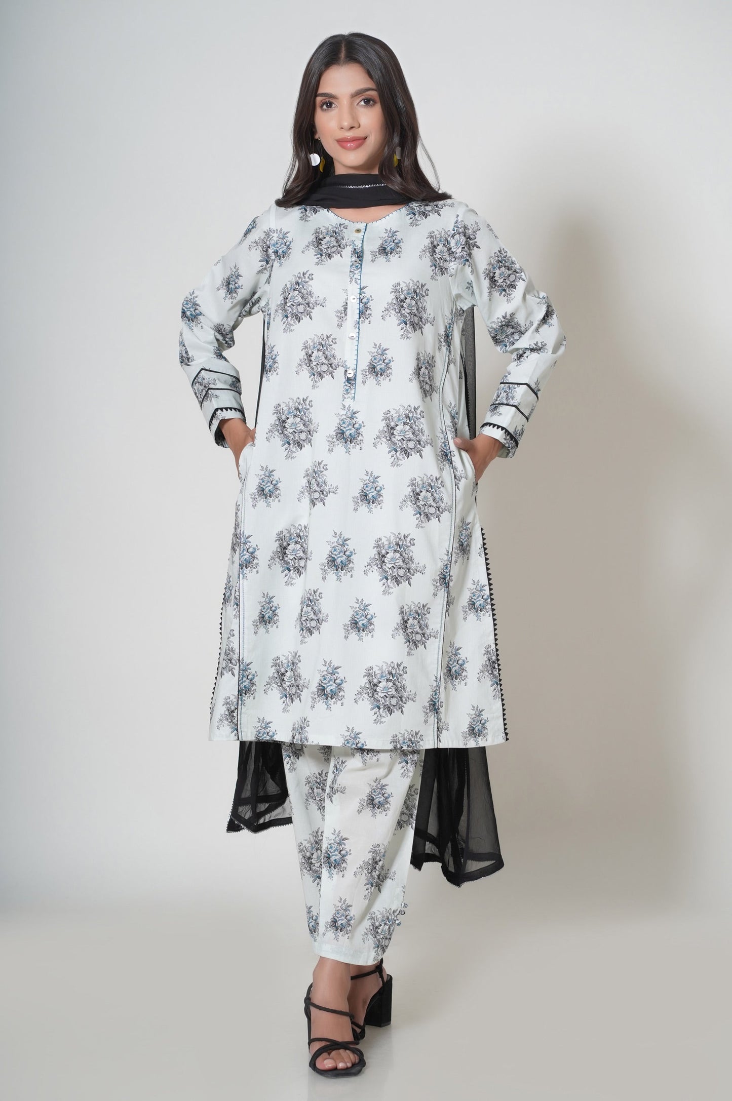 Unstitched 3 Piece Printed Cambric Suit