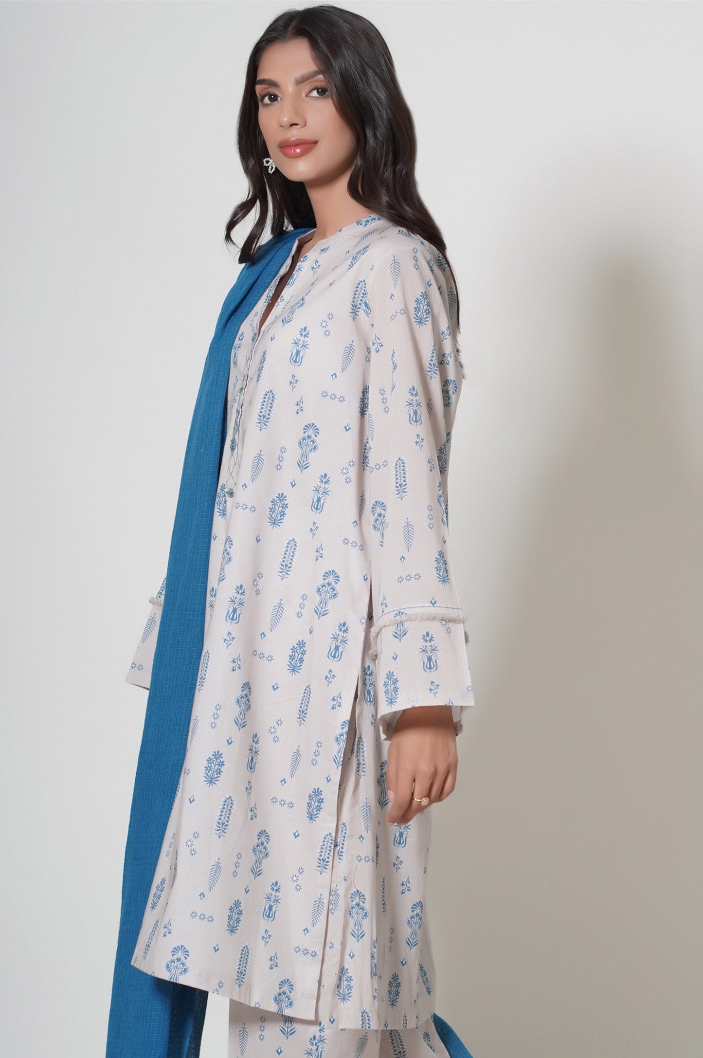 Unstitched 3 Piece Printed Cambric Suit