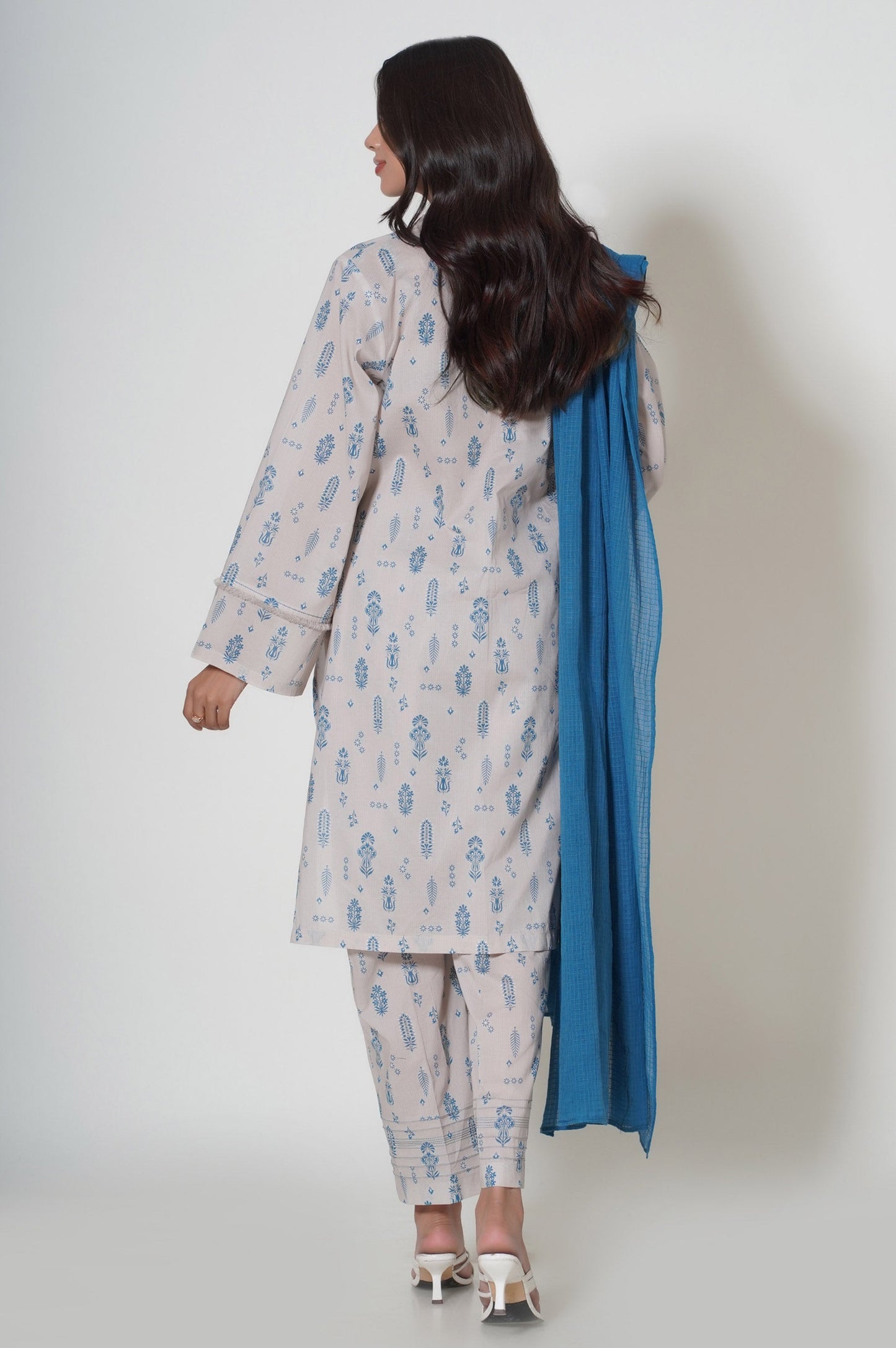 Unstitched 3 Piece Printed Cambric Suit