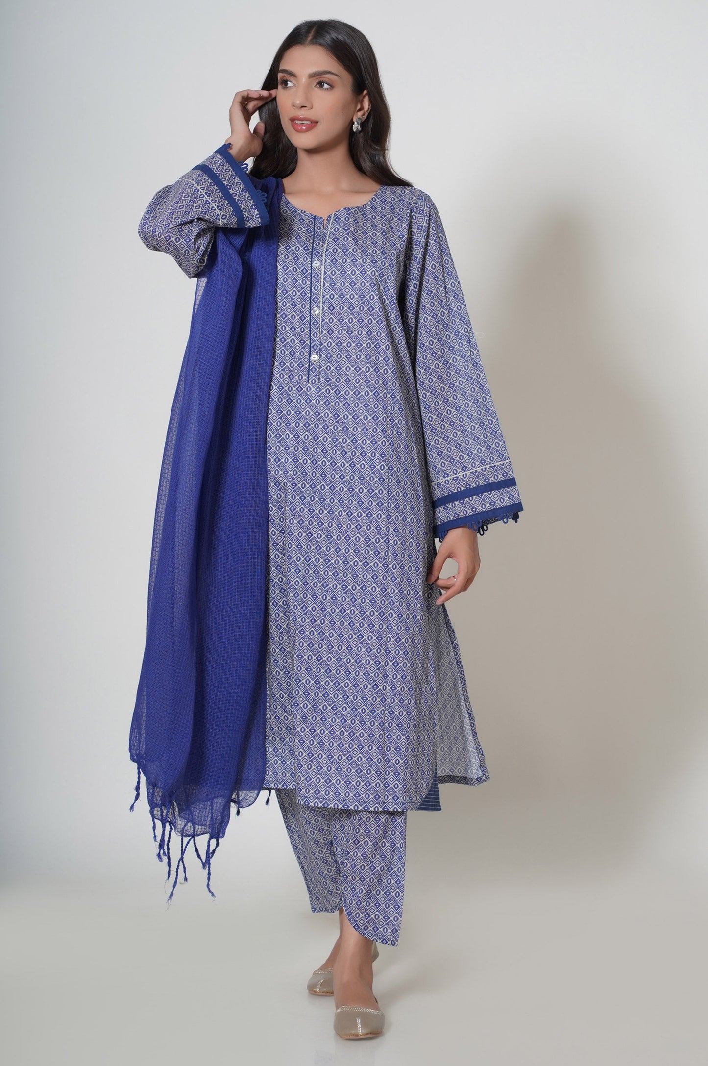 Unstitched 3 Piece Printed Cambric Suit
