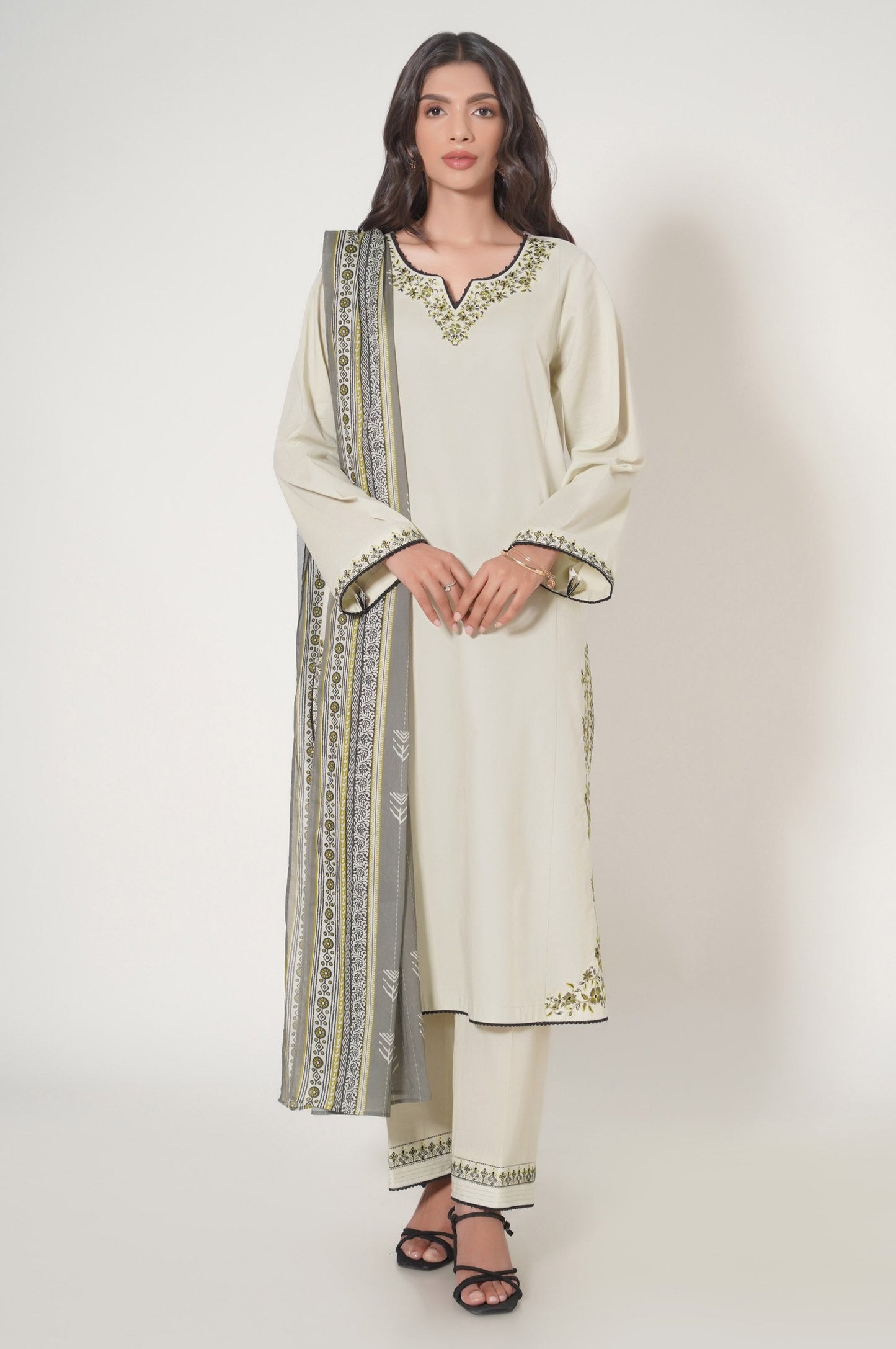 Unstitched 3 Piece Embroidered Slub Cambric Suit