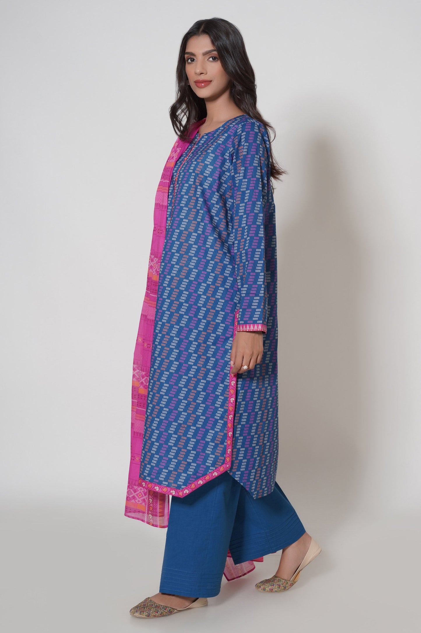 Unstitched 3 Piece Printed Cambric Suit
