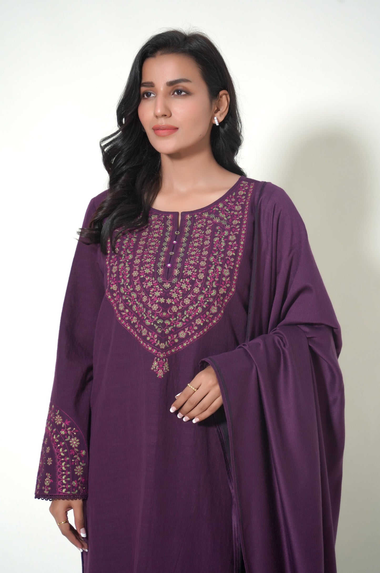 Unstitched 3 Piece Embroidered Khaddar Suit