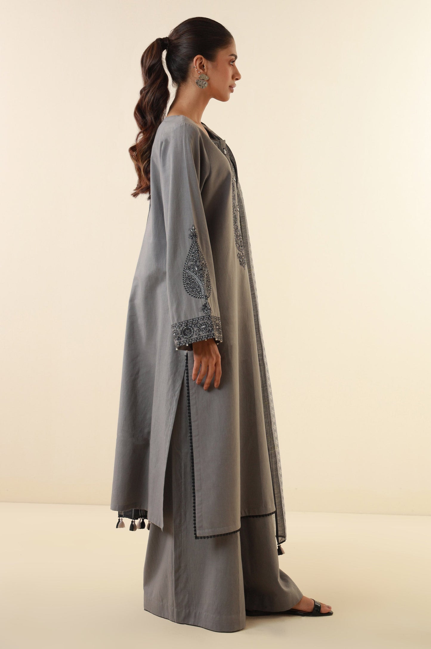 Unstitched 3 Piece Embroidered Lawn Suit