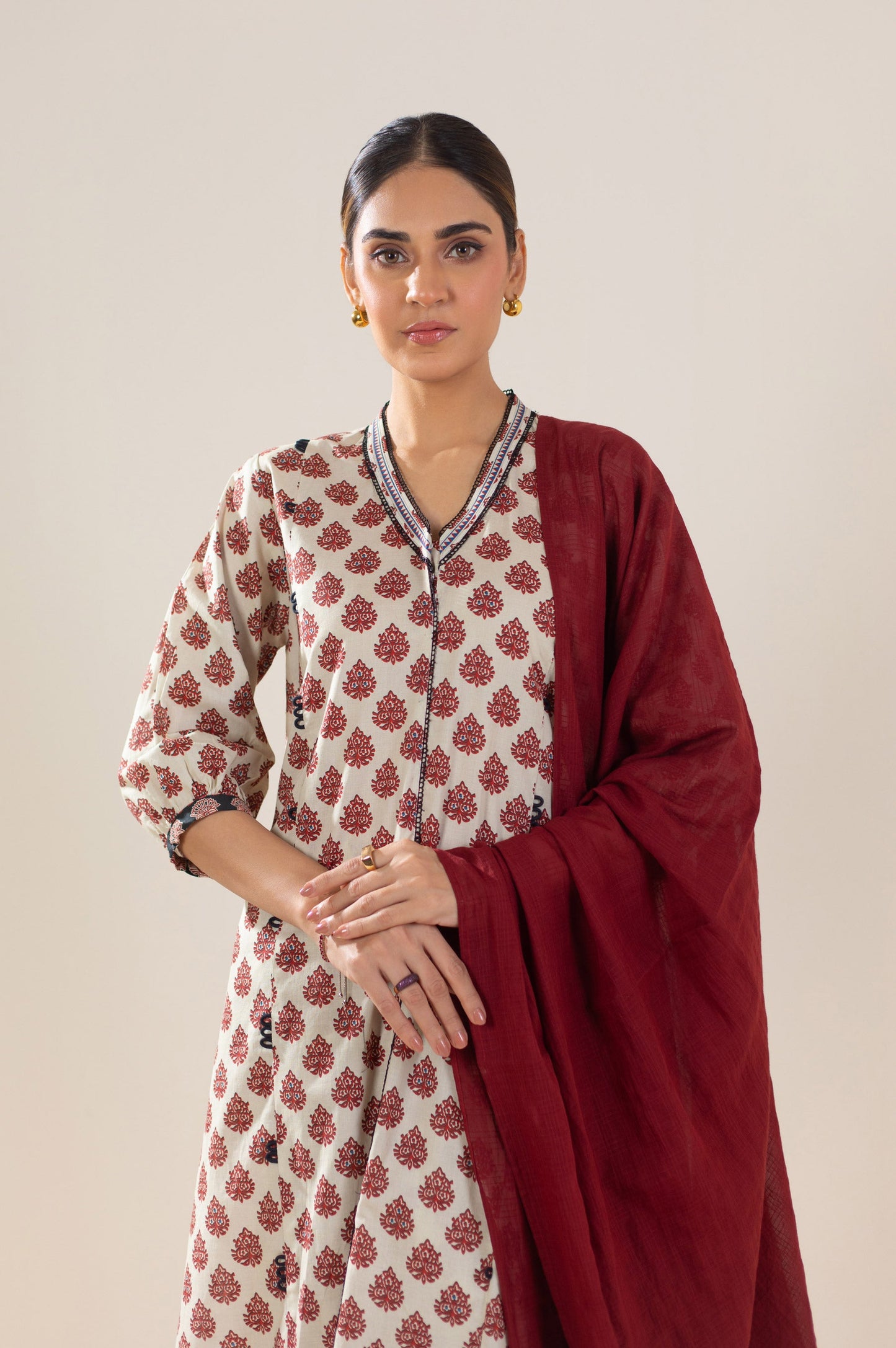 Unstitched 3 Piece Printed Cambric Suit