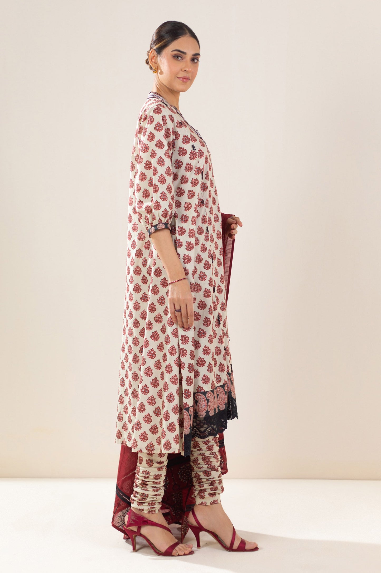 Unstitched 3 Piece Printed Cambric Suit