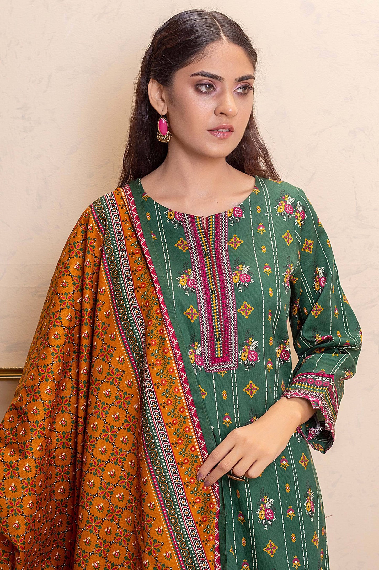 Stitched 3 Piece Printed Khaddar Suit