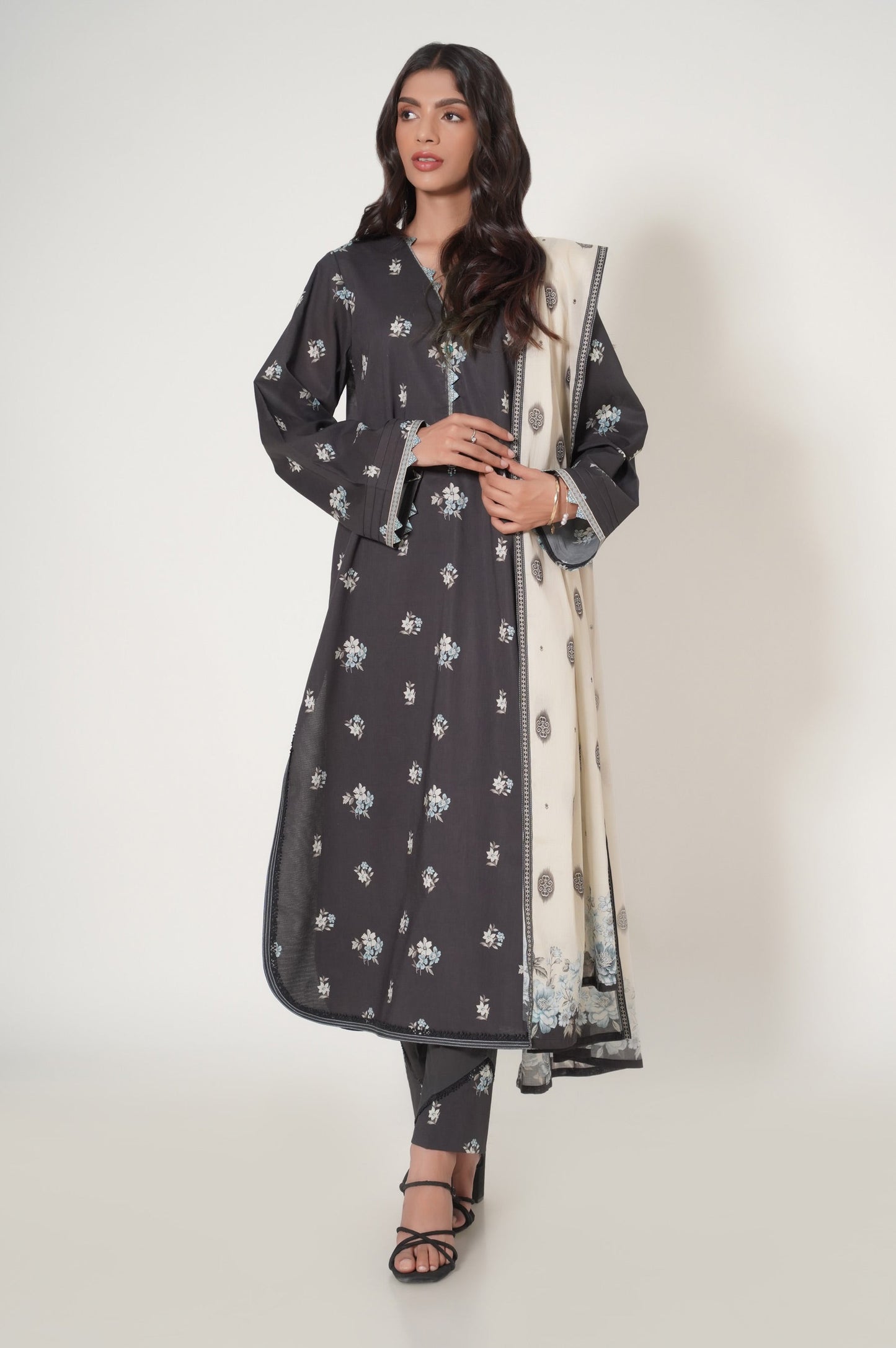 Unstitched 3 Piece Printed Cambric Suit