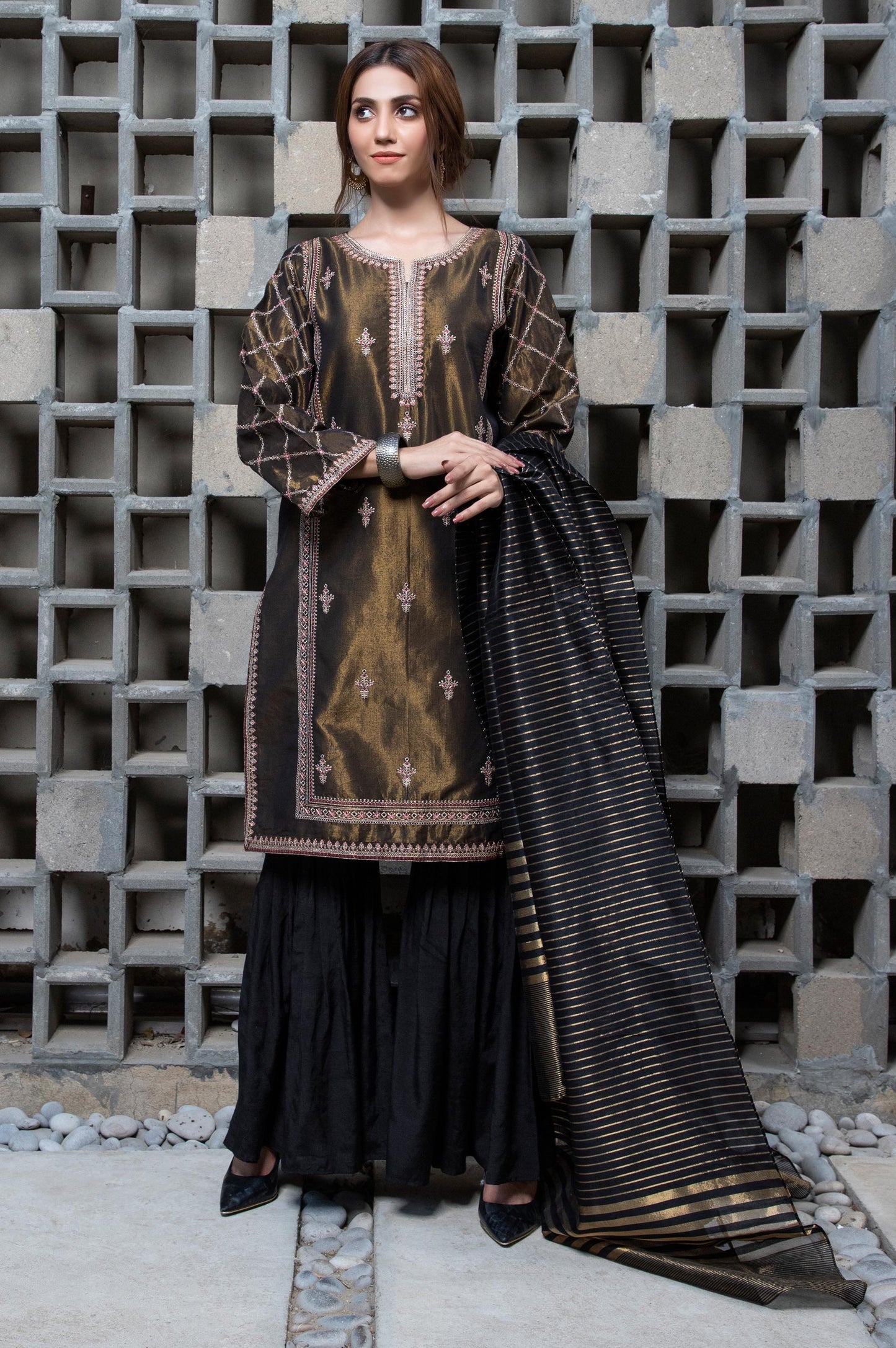 3 Piece Unstitched Suit-Fabric: Mysuri Net