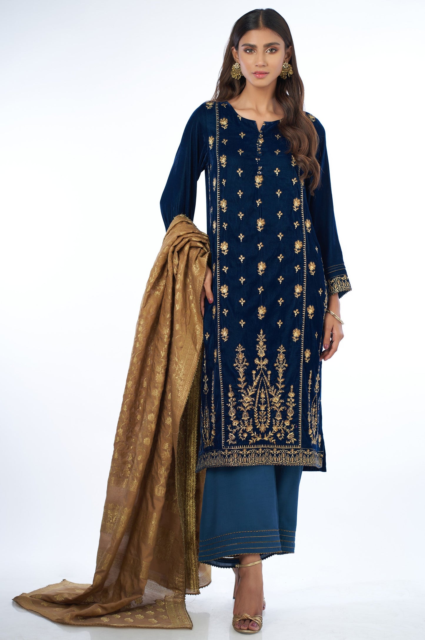 3 piece Unstitched Embroidered velvet Suit