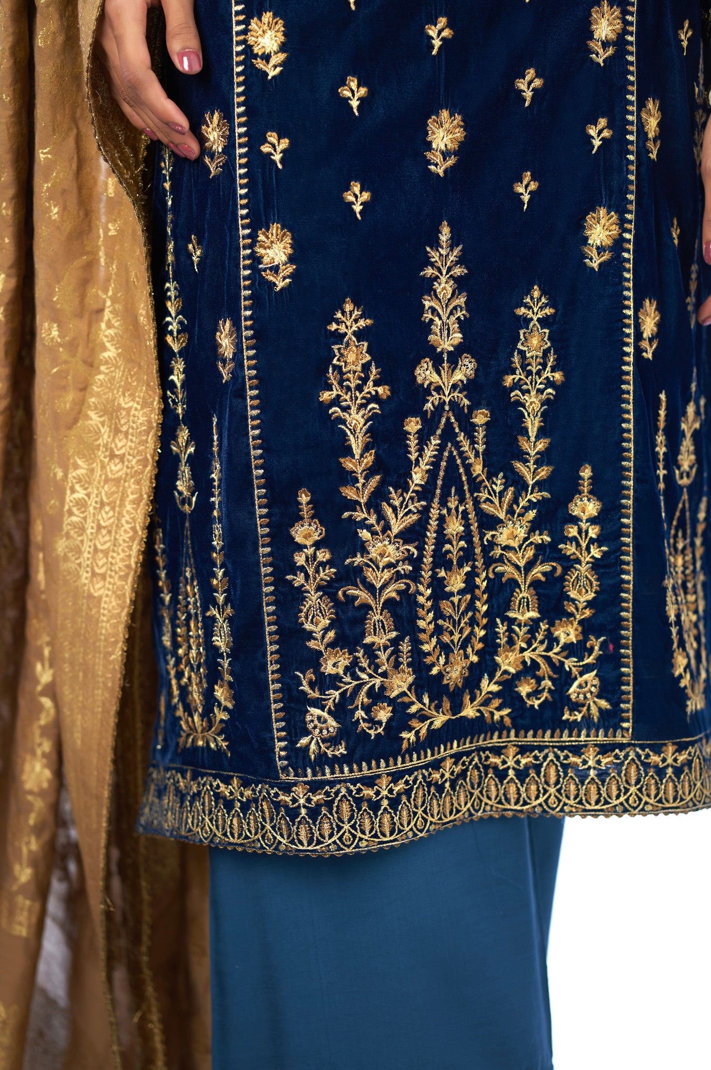 3 piece Unstitched Embroidered velvet Suit