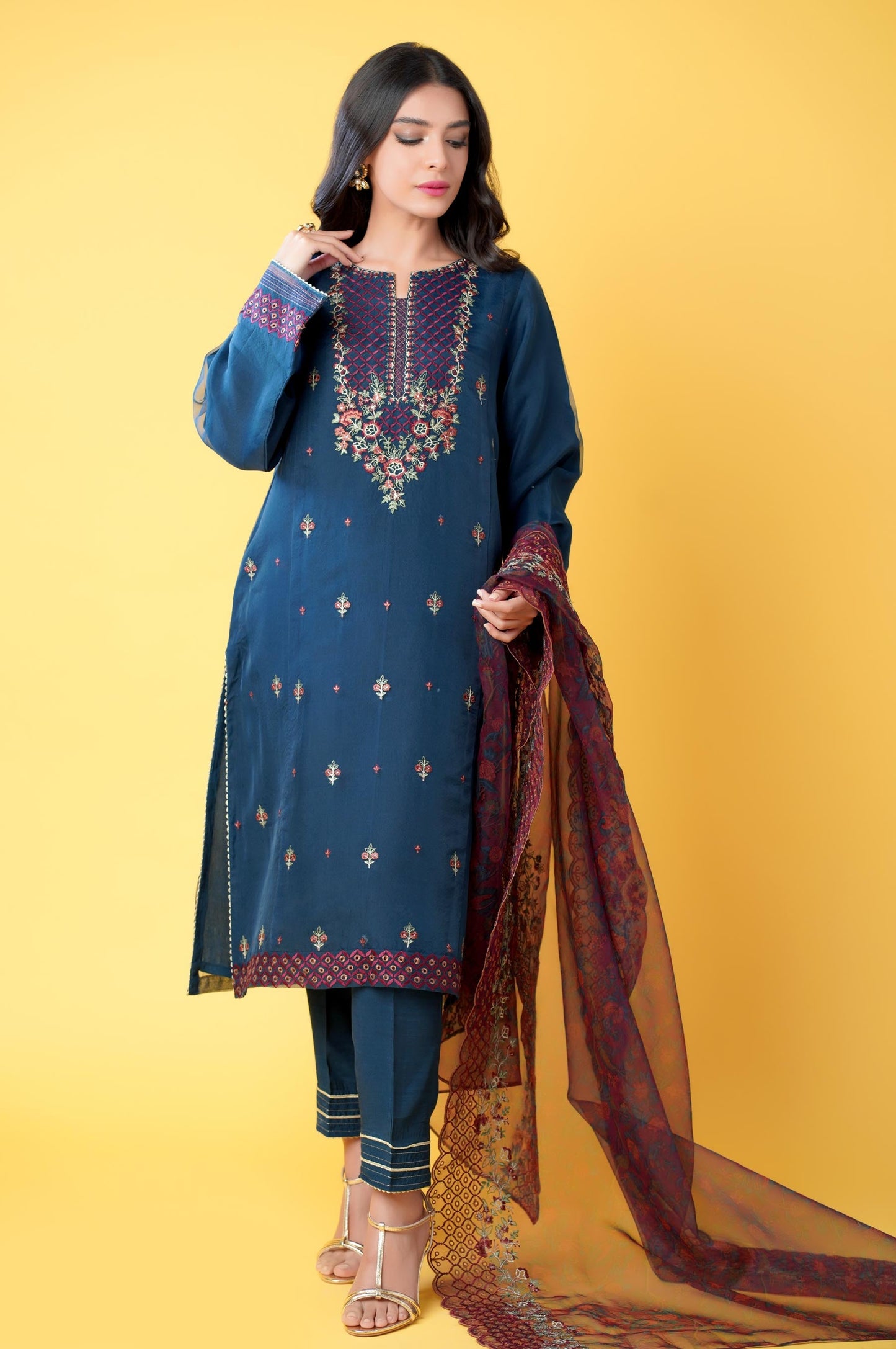 3 Pieces Unstitched Embroidered Organza Suit