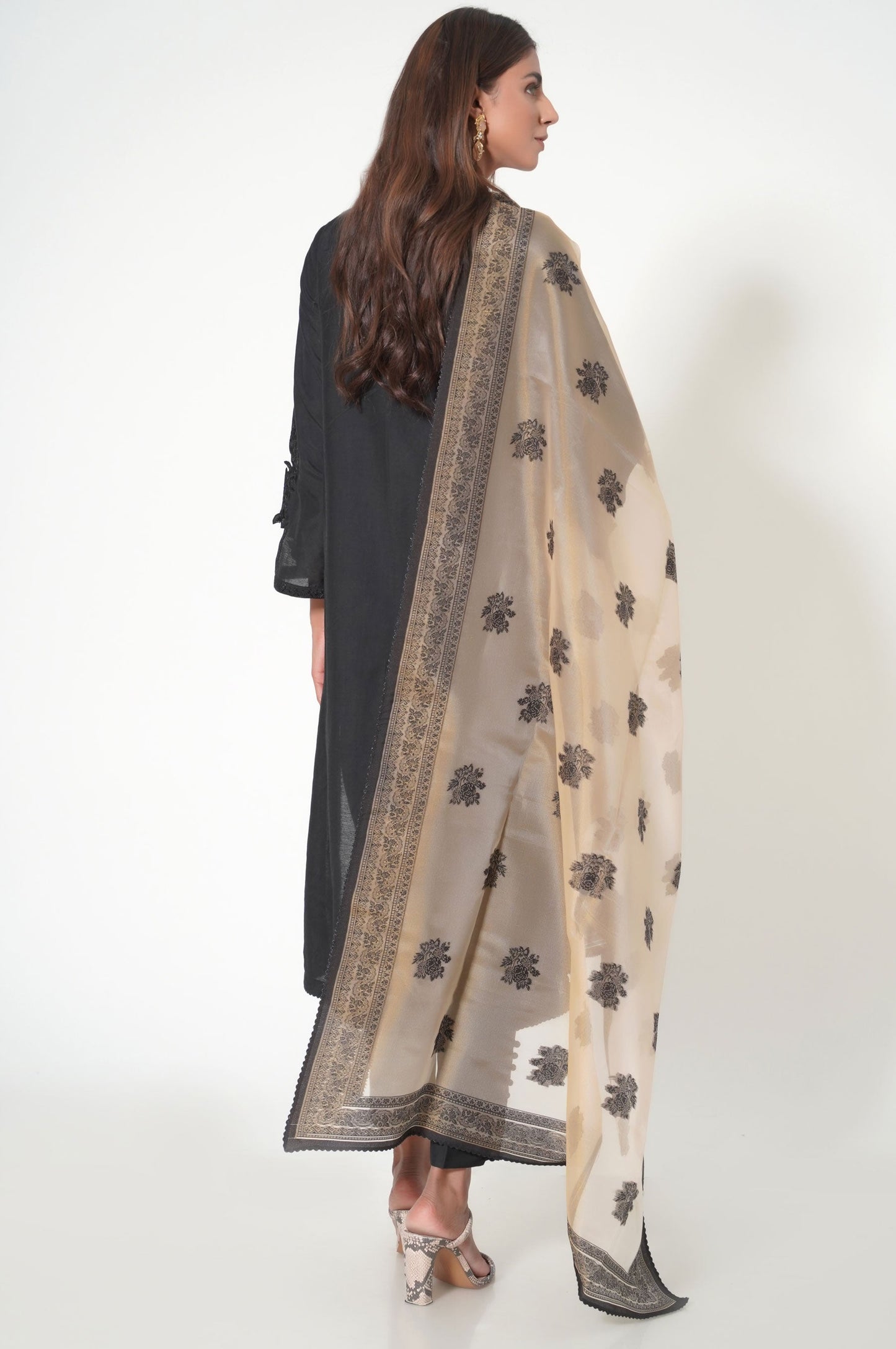 Unstitched 3 Piece Embroidered Cotton Silk Suit