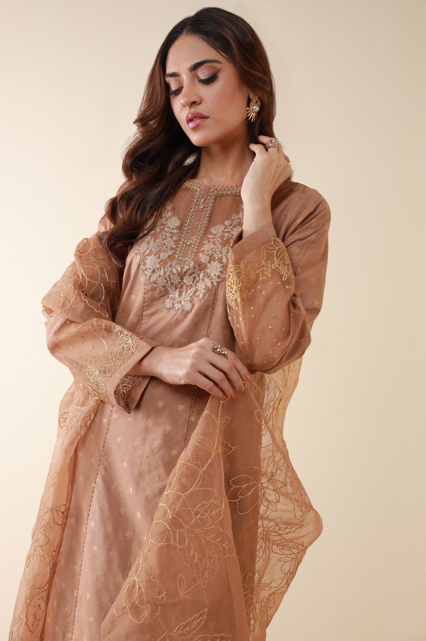Unstitched 3 Piece Embroidered Zari Jacquard Suit