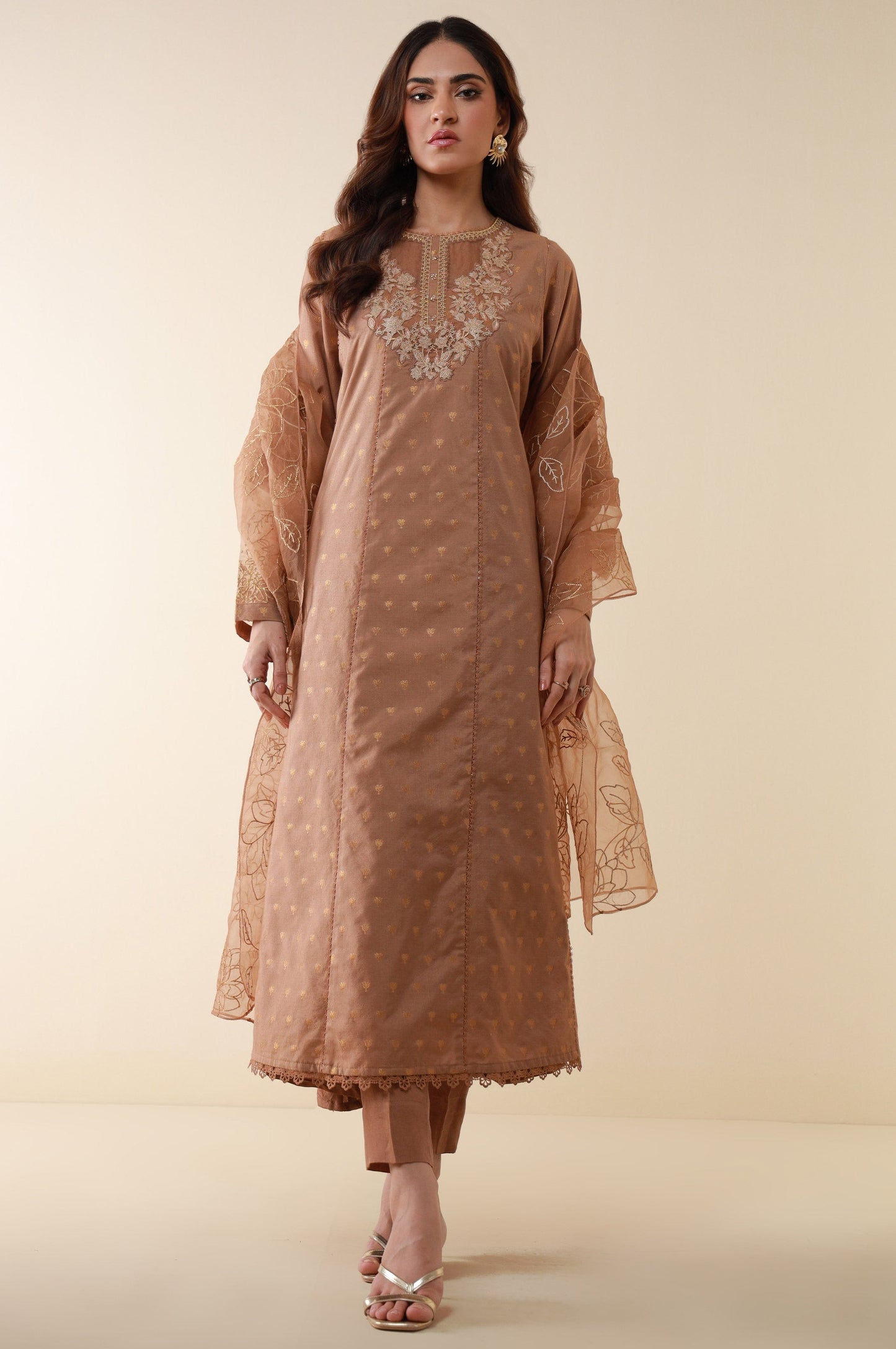 Unstitched 3 Piece Embroidered Zari Jacquard Suit