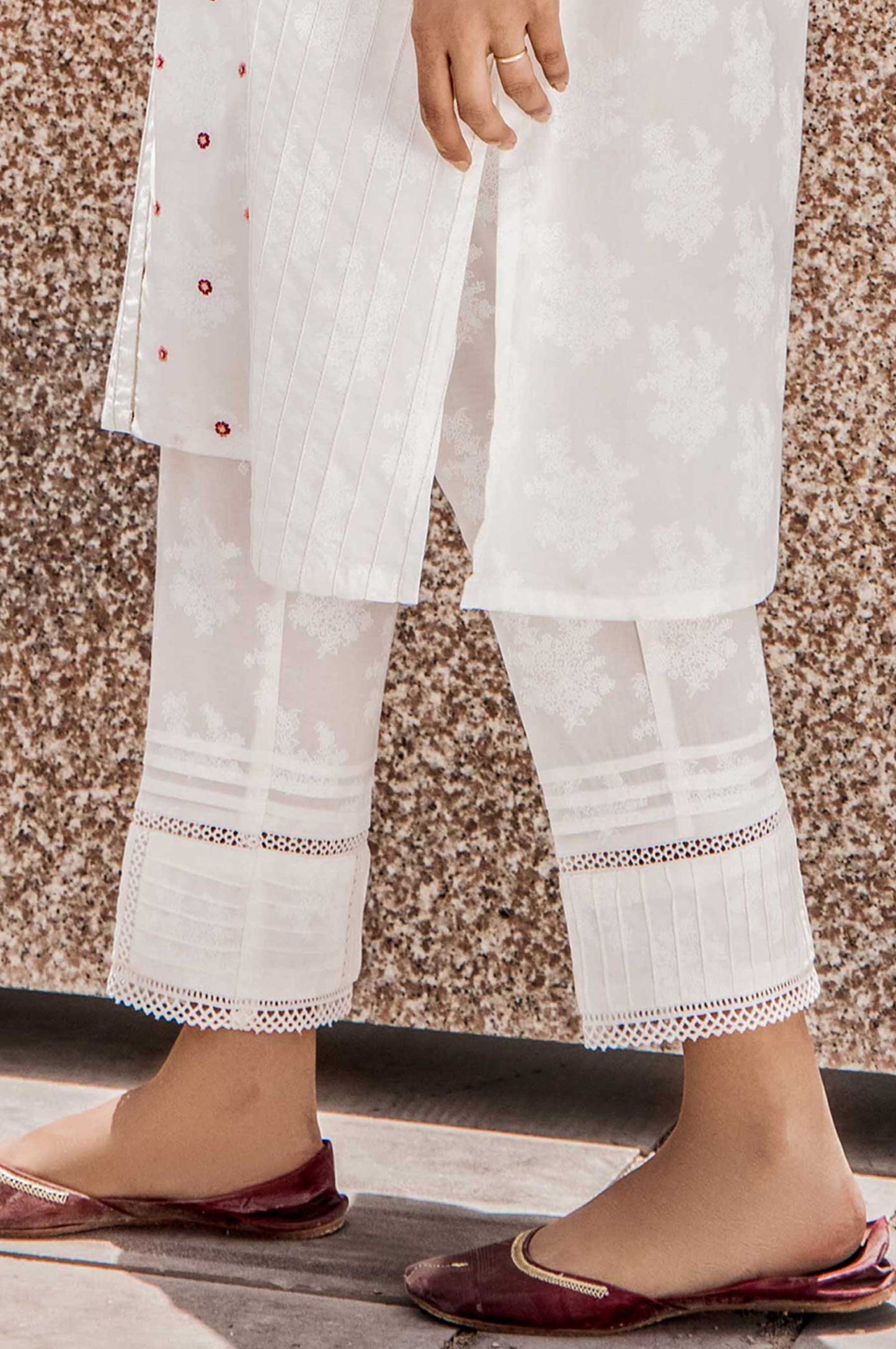 Embellished Cambric Cigarette Pants - White