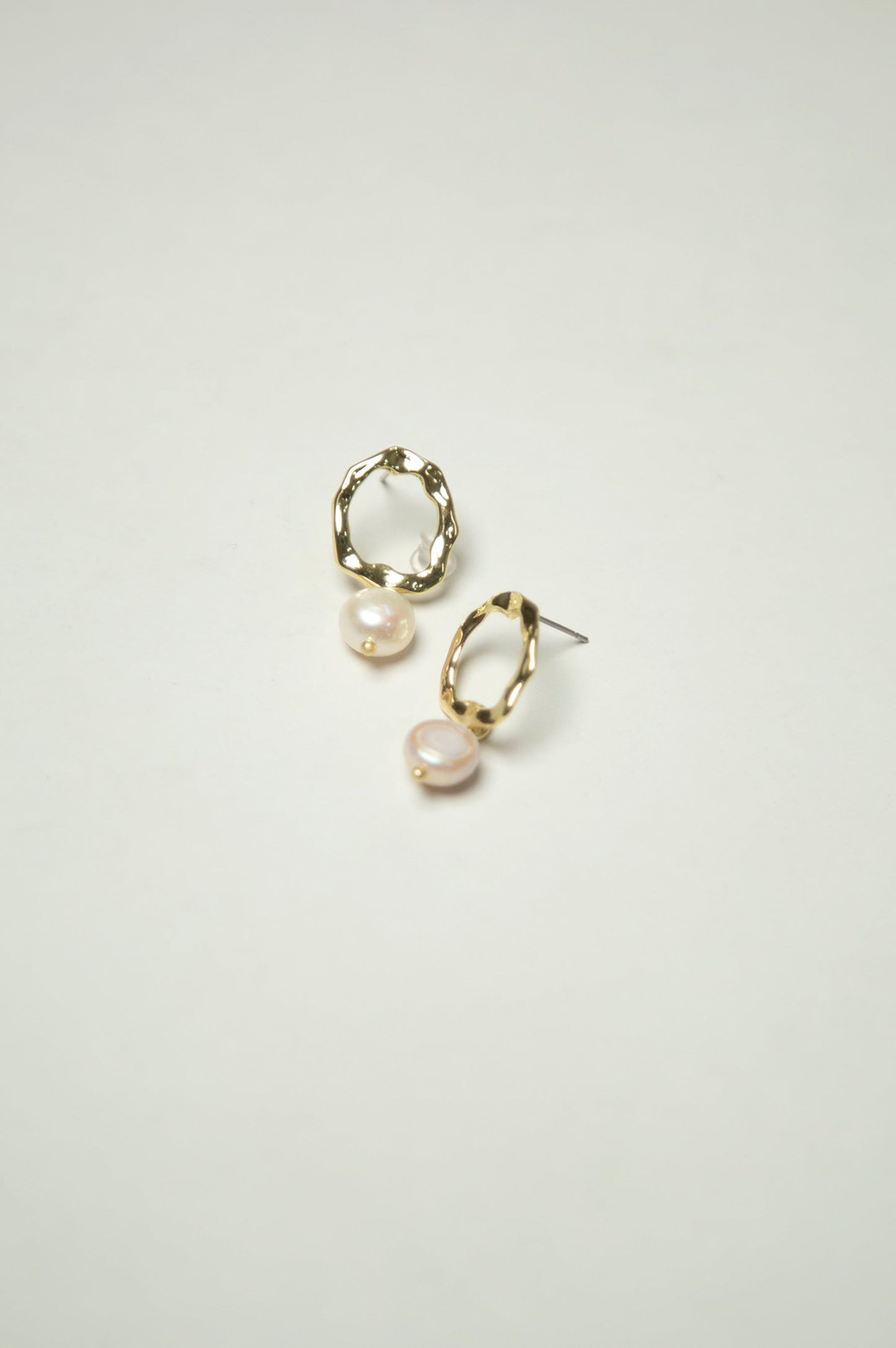 Golden Swirl Pearl Earrings