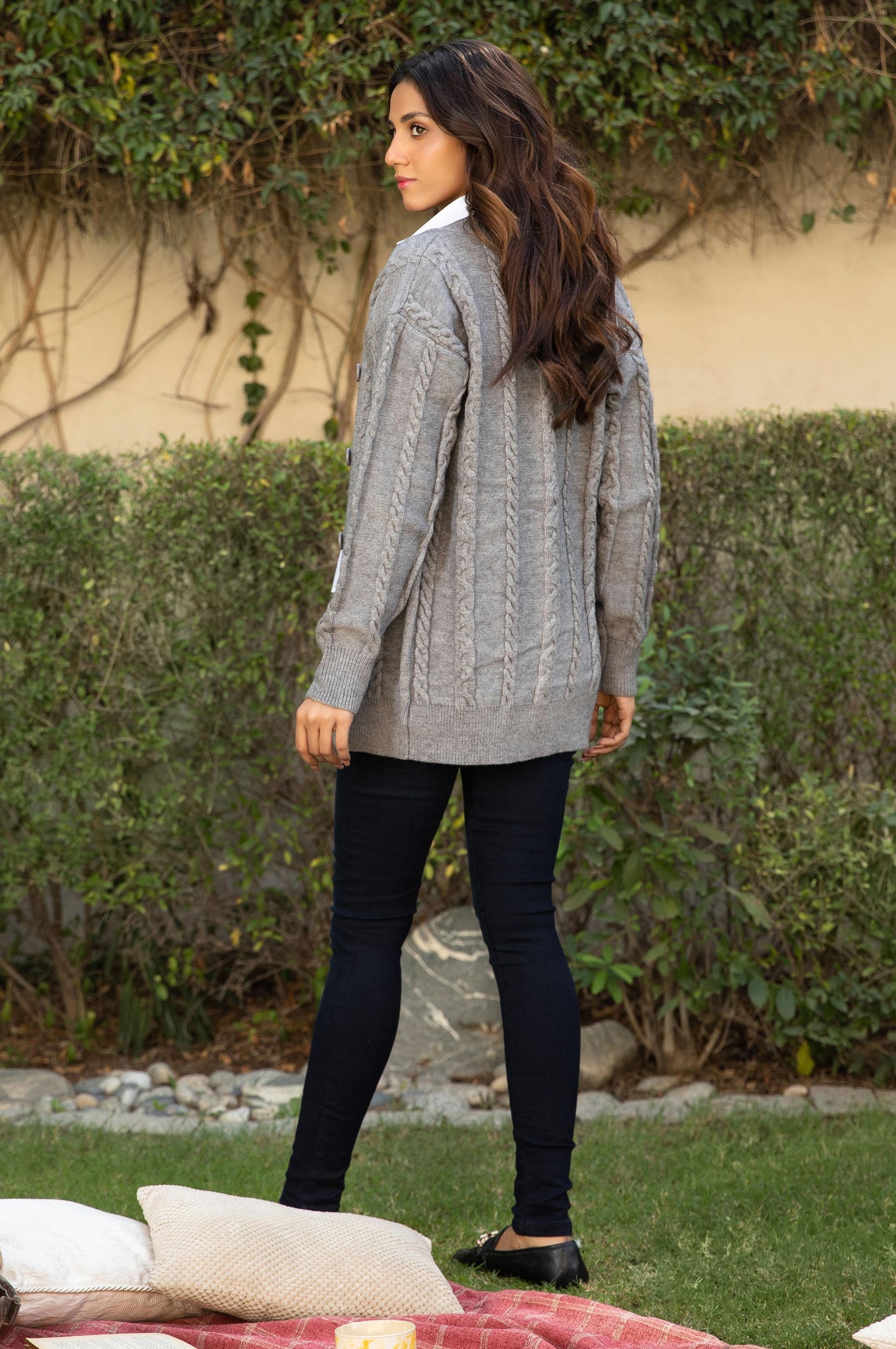 Knitted Crewneck Cardigan