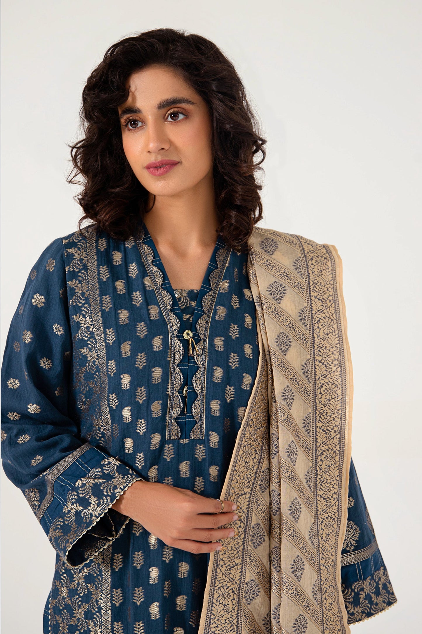 Stitched 3 Piece Dyed Jacquard Suit