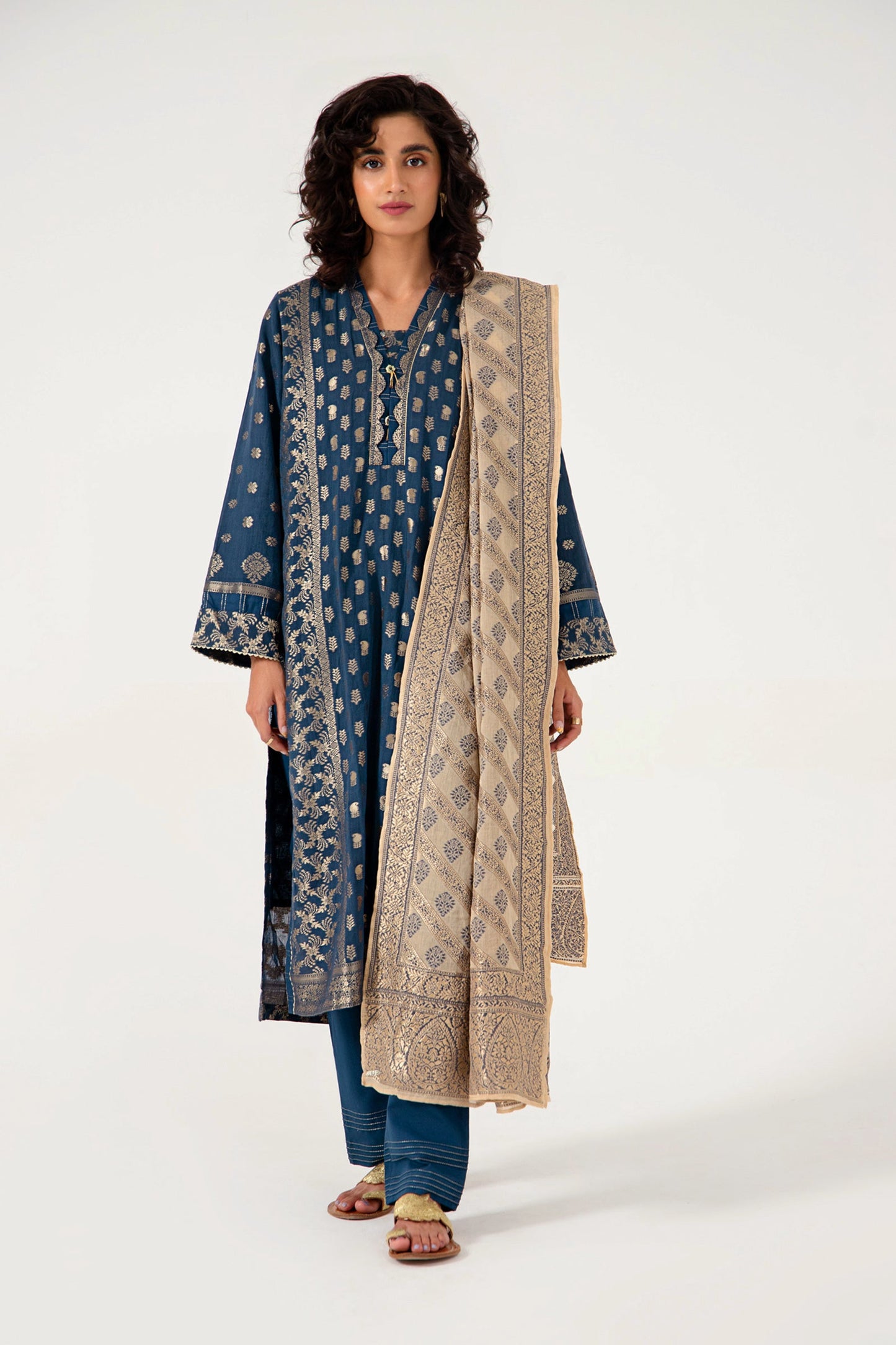 Stitched 3 Piece Dyed Jacquard Suit