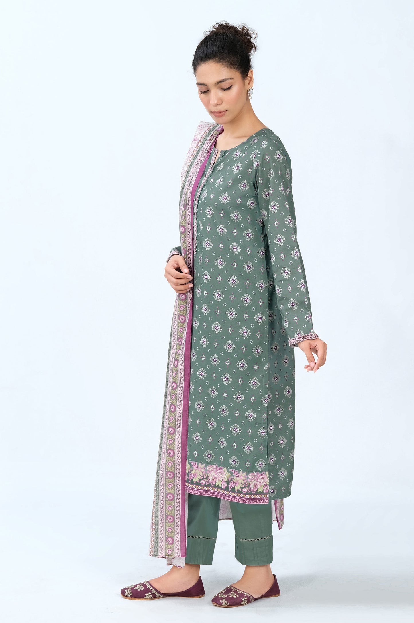 Stitched 3 Piece Printed Cambric Suit