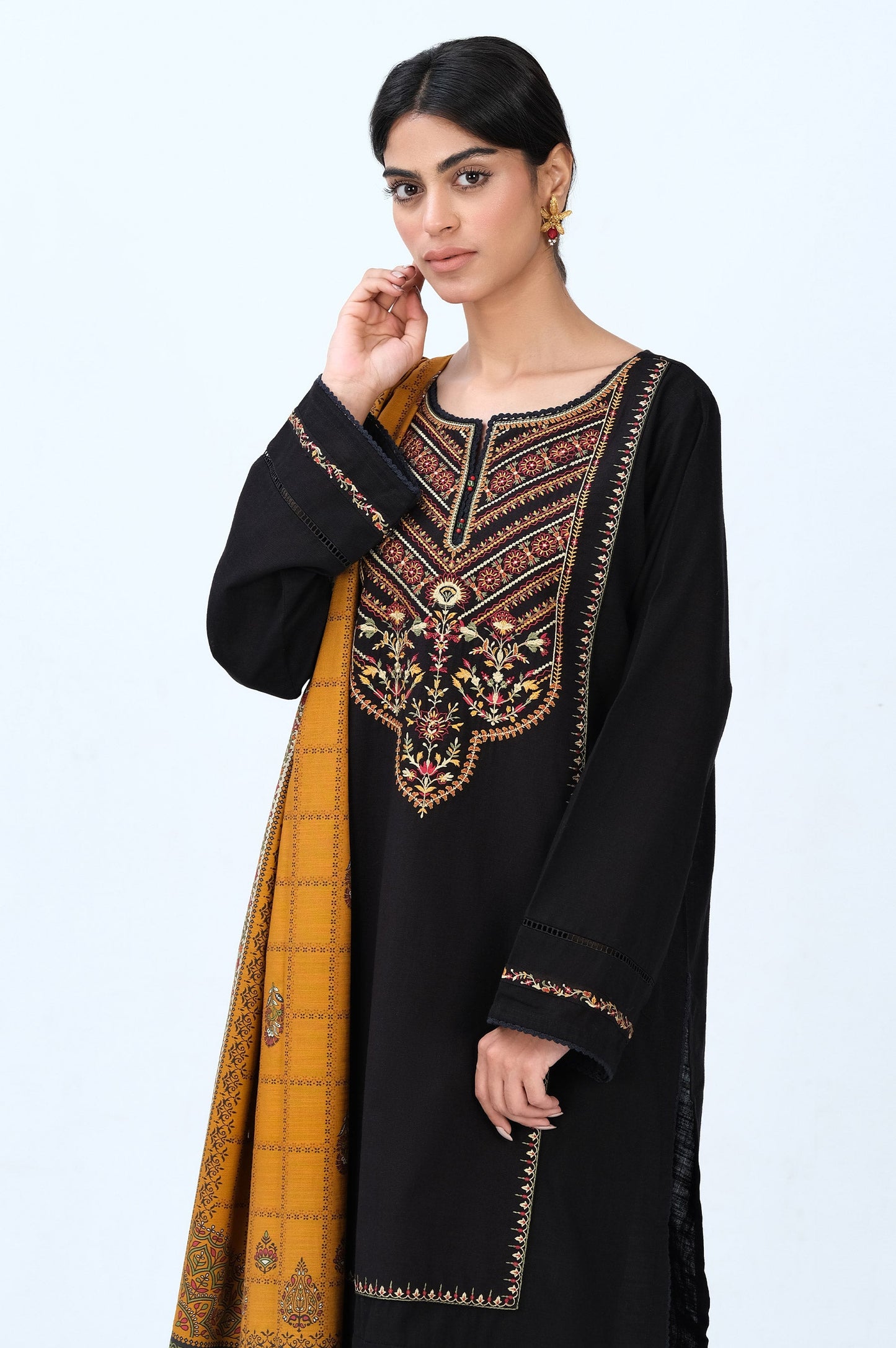 Stitched 3 Piece Embroidered Khaddar Suit