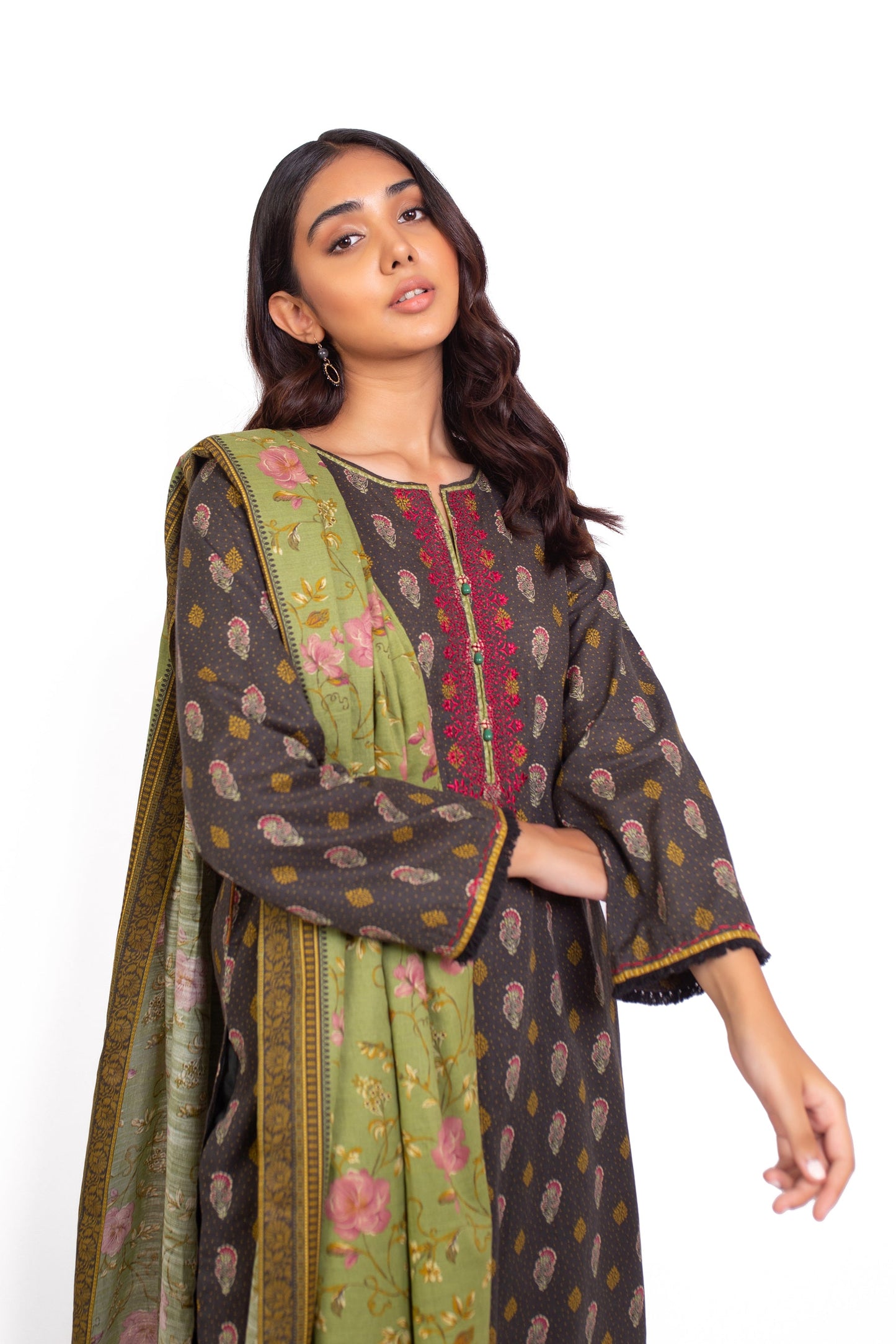 Unstitched 3 Piece Embroidered Khaddar Suit