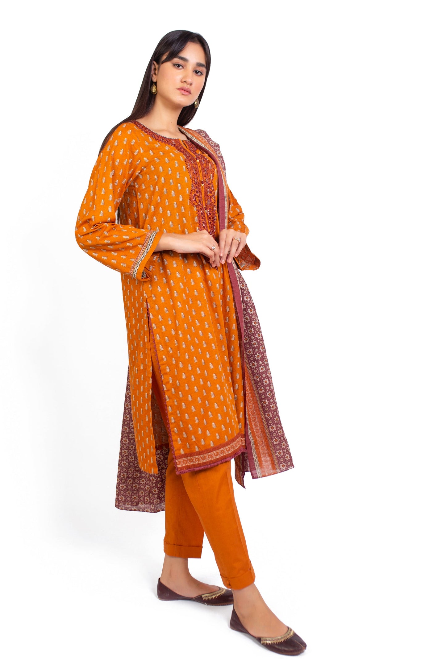 Stitched 3 Piece Embroidered Khaddar Suit