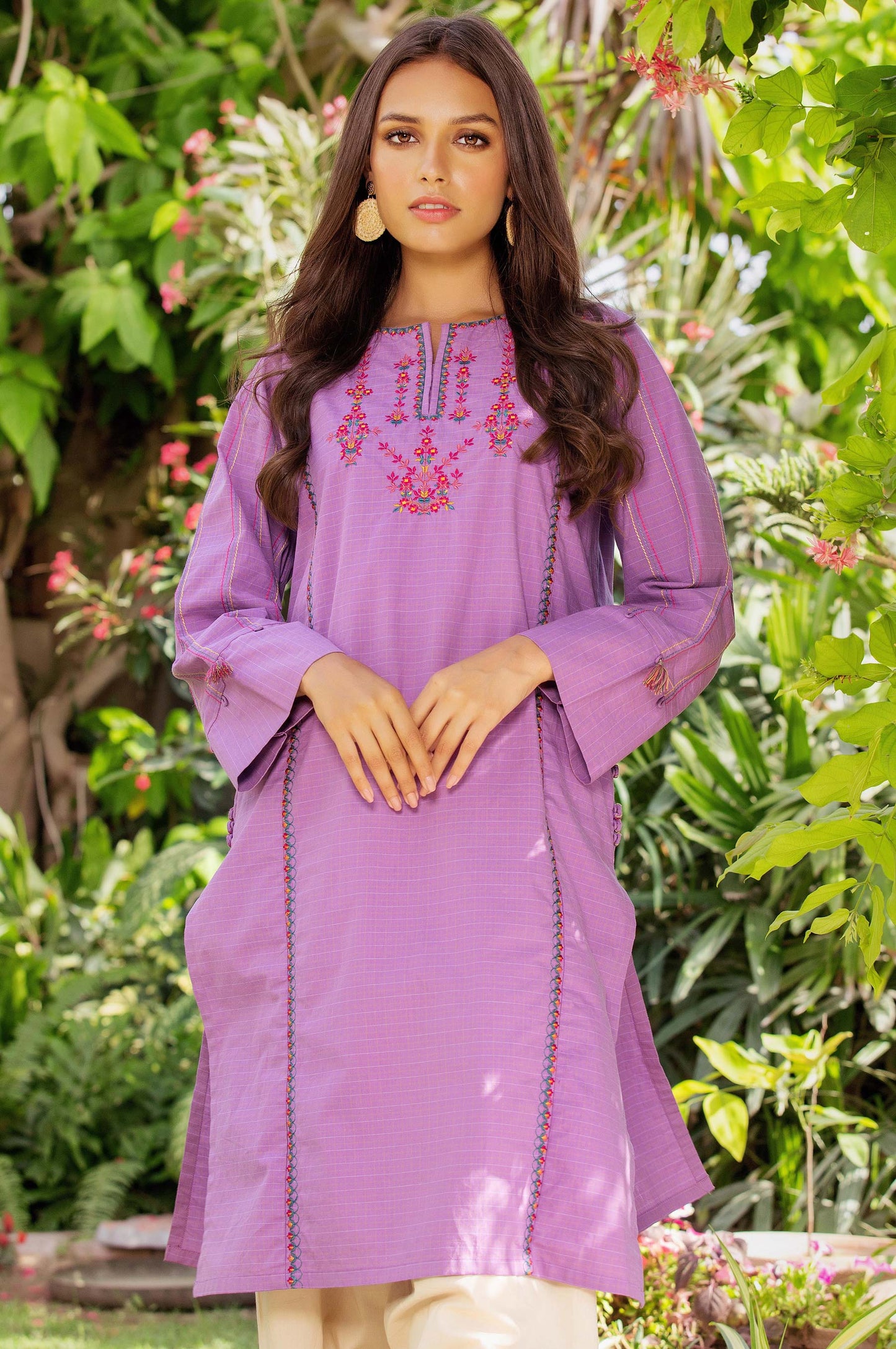 Stitched 1 Piece Embroidered Yarn Dyed Shirt