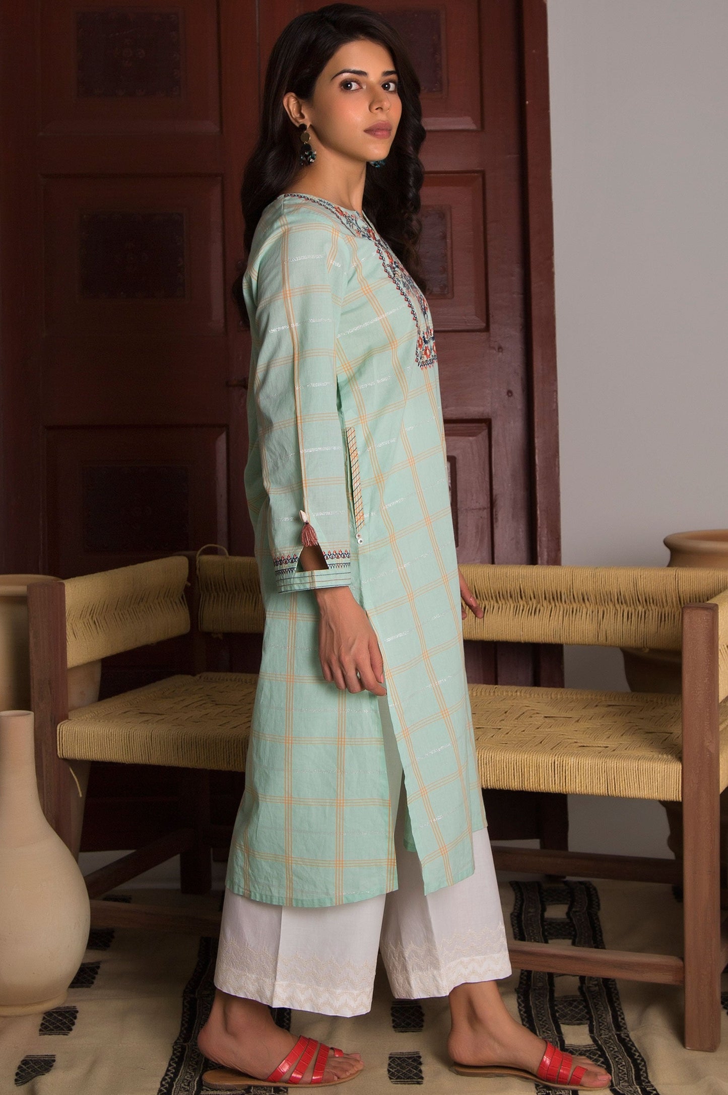 Stitched 1 Piece Yarn Dyed Stripes Shirt