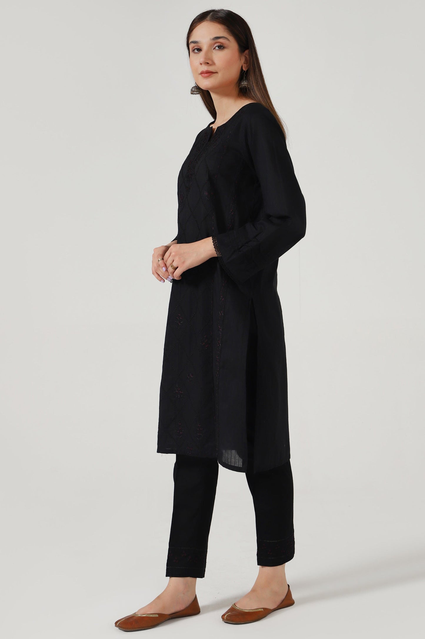 Stitched 2 Piece Embroidered Doria Suit