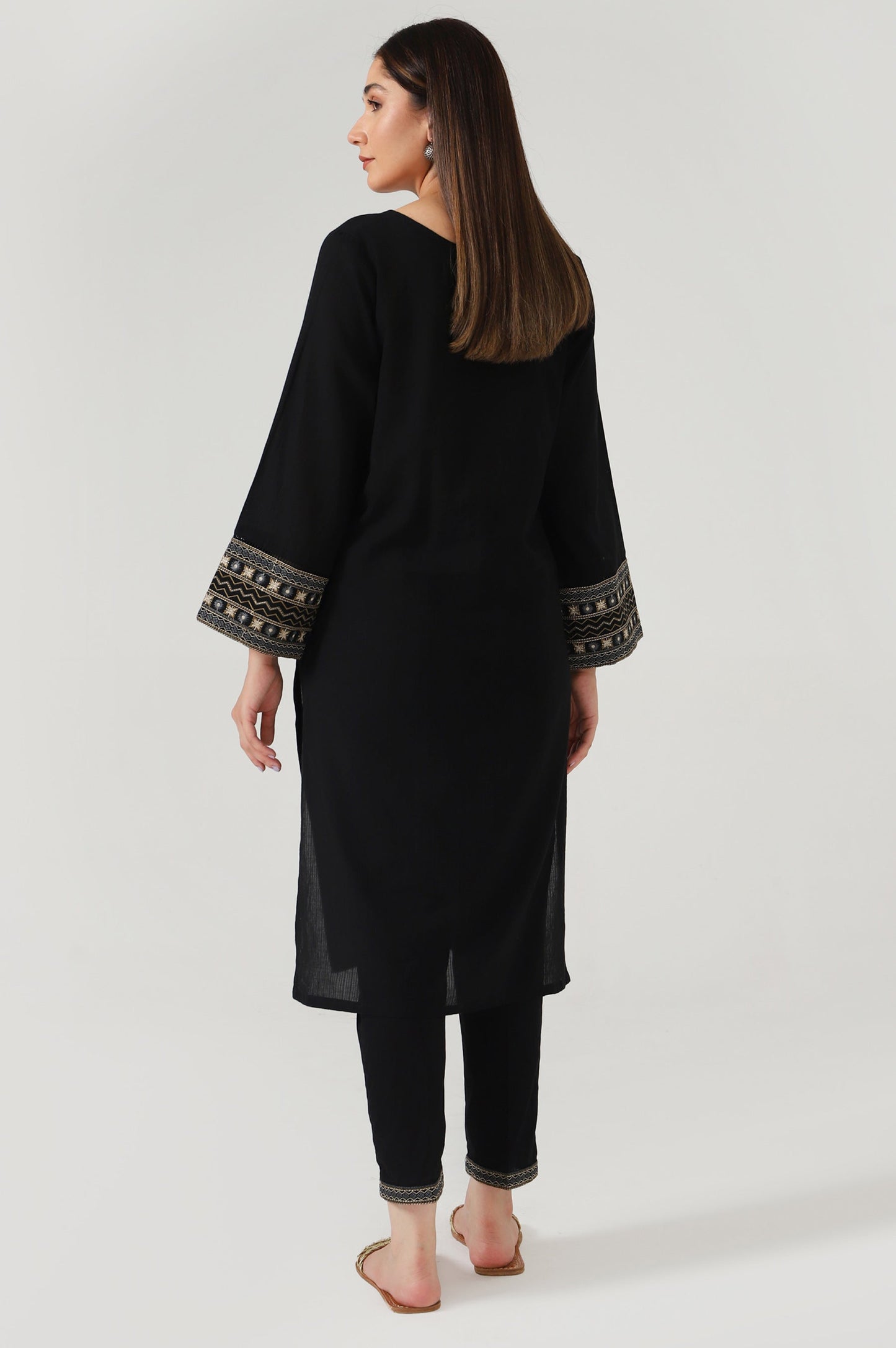 Stitched 2 Piece Embroidered Doria Suit