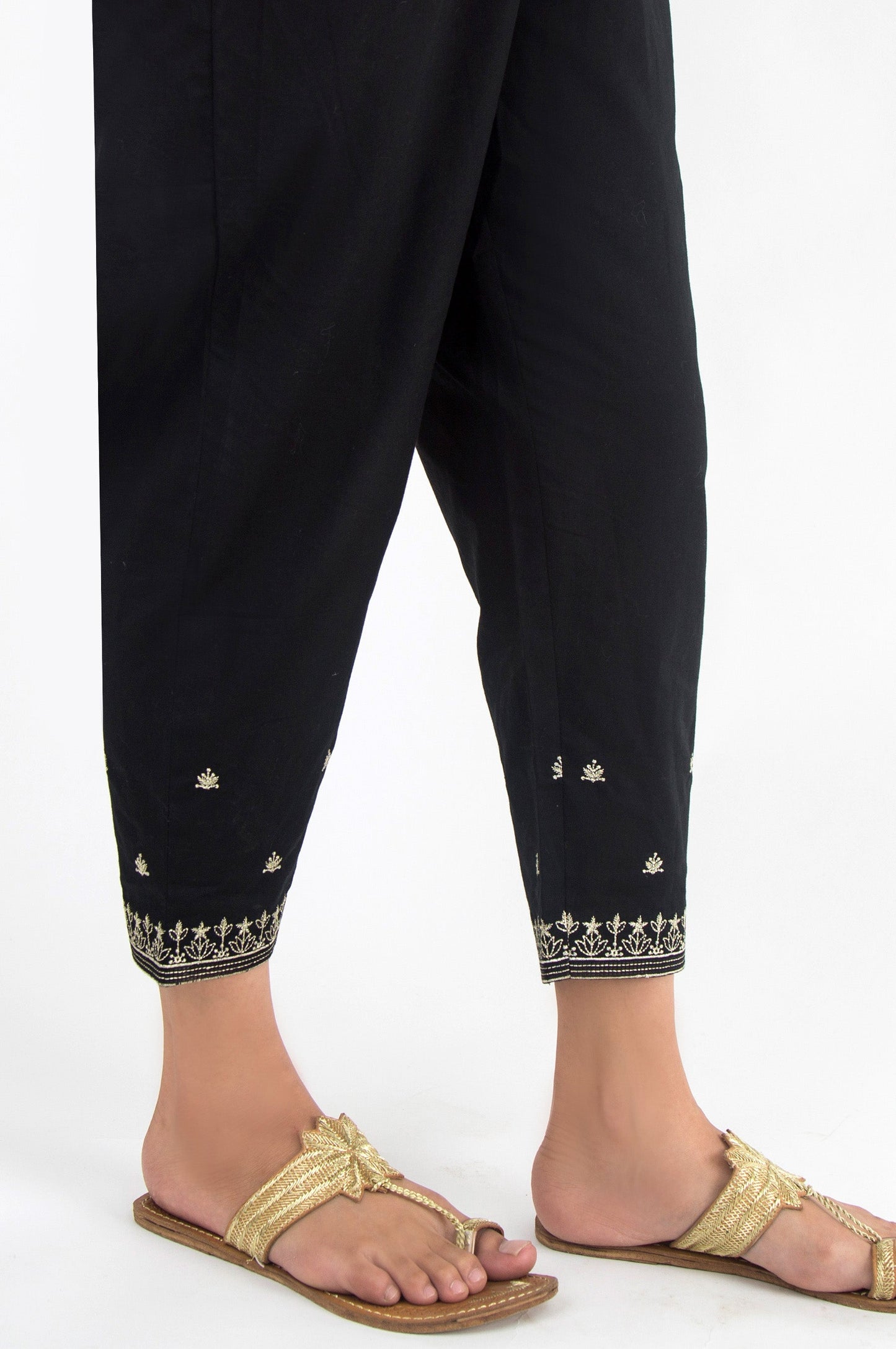 Embroidered Khaddar Capri Pants - Black