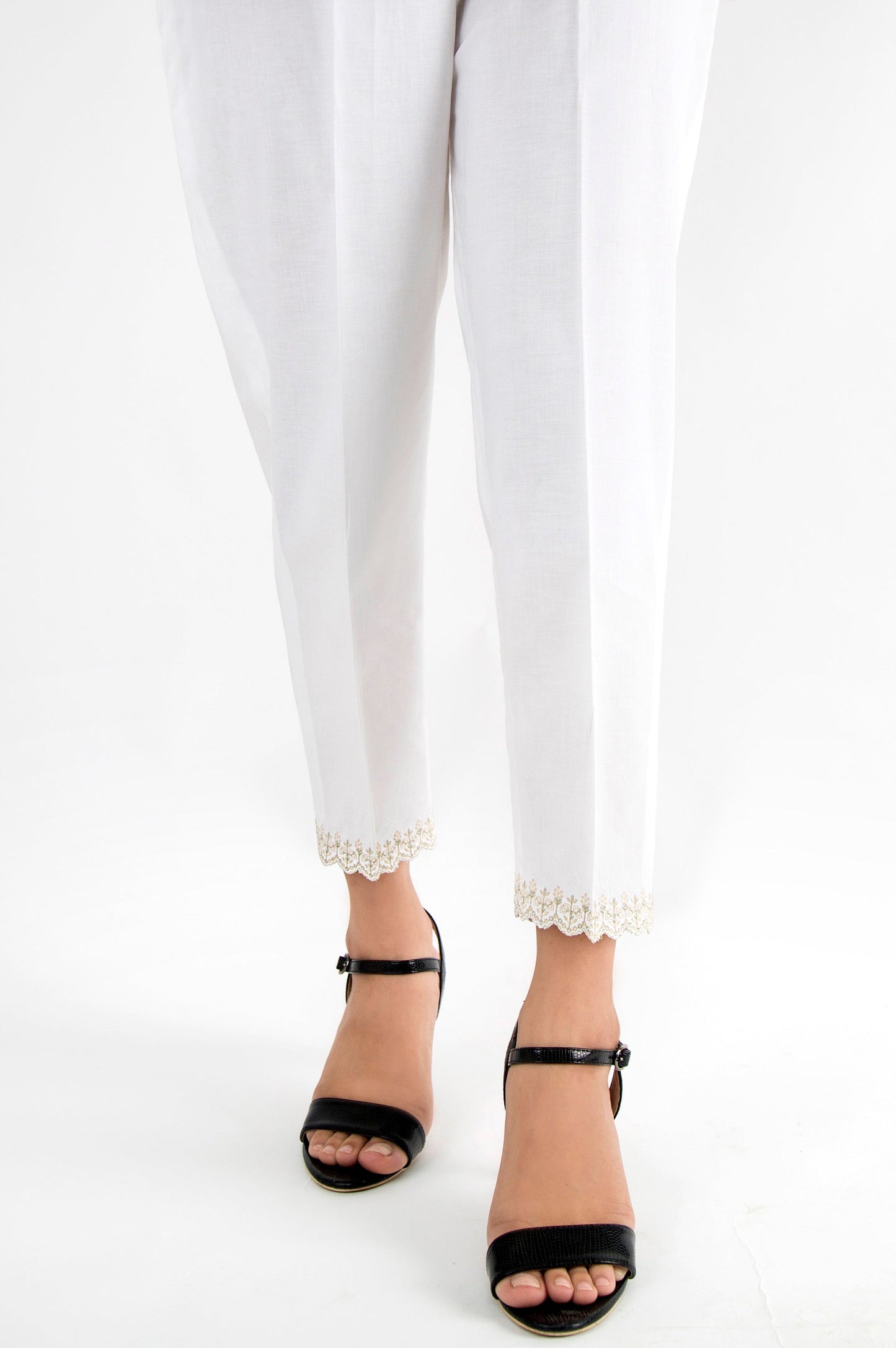 Cambric Capri Pants - Off-White
