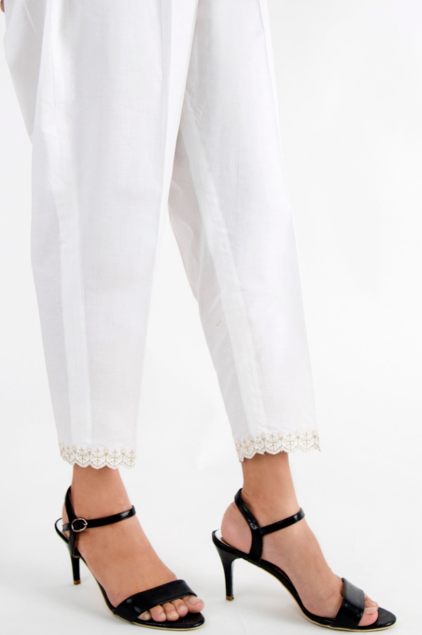 Cambric Capri Pants - Off-White