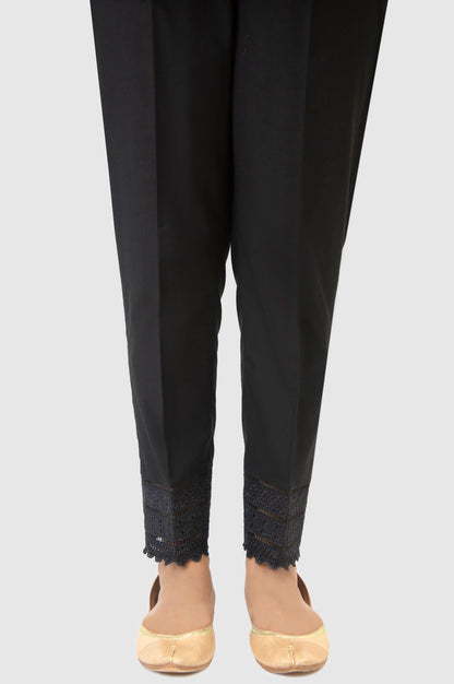 Embroidered Cambric Capri Pants - Black