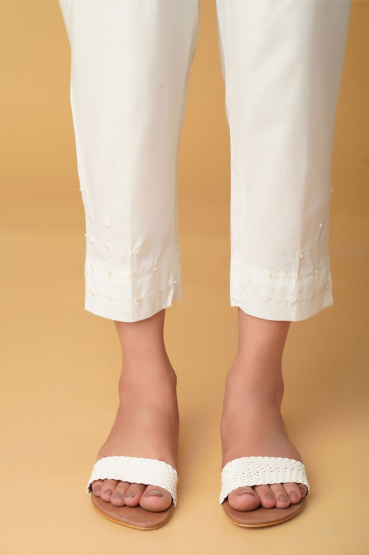 Embroidered Cambric Capri Pants - Crystal White