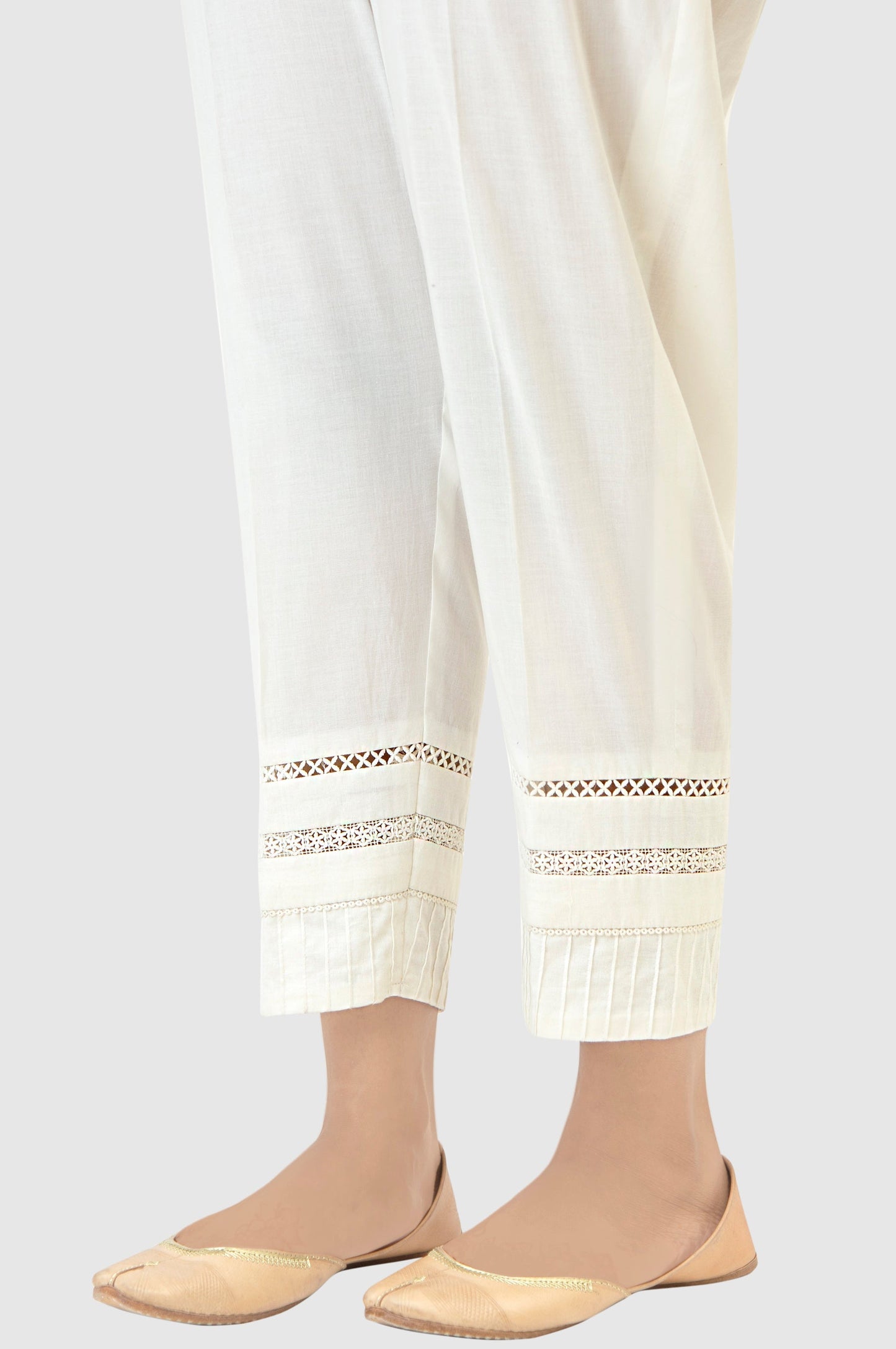 Embellished Cambric Capri Pants - Off-White