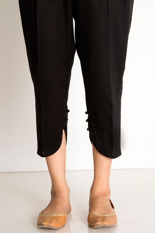 Cambric Embroidered Capri Pants  - Black