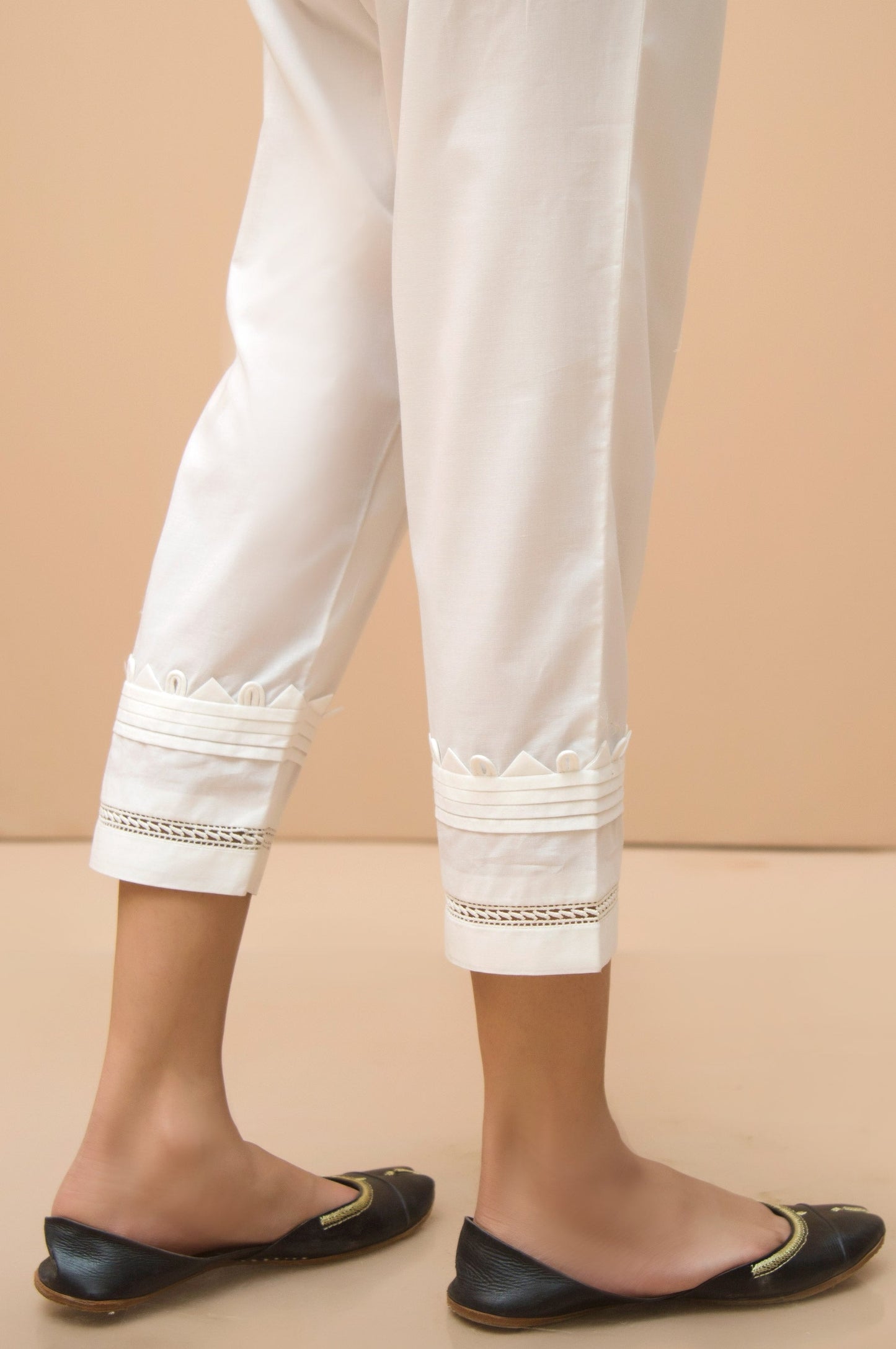 Embellished Capri Pants  - White