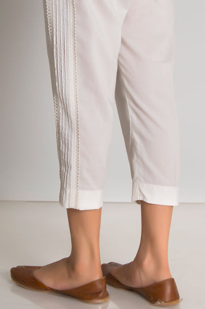 Embellished Capri Pant  - Off White